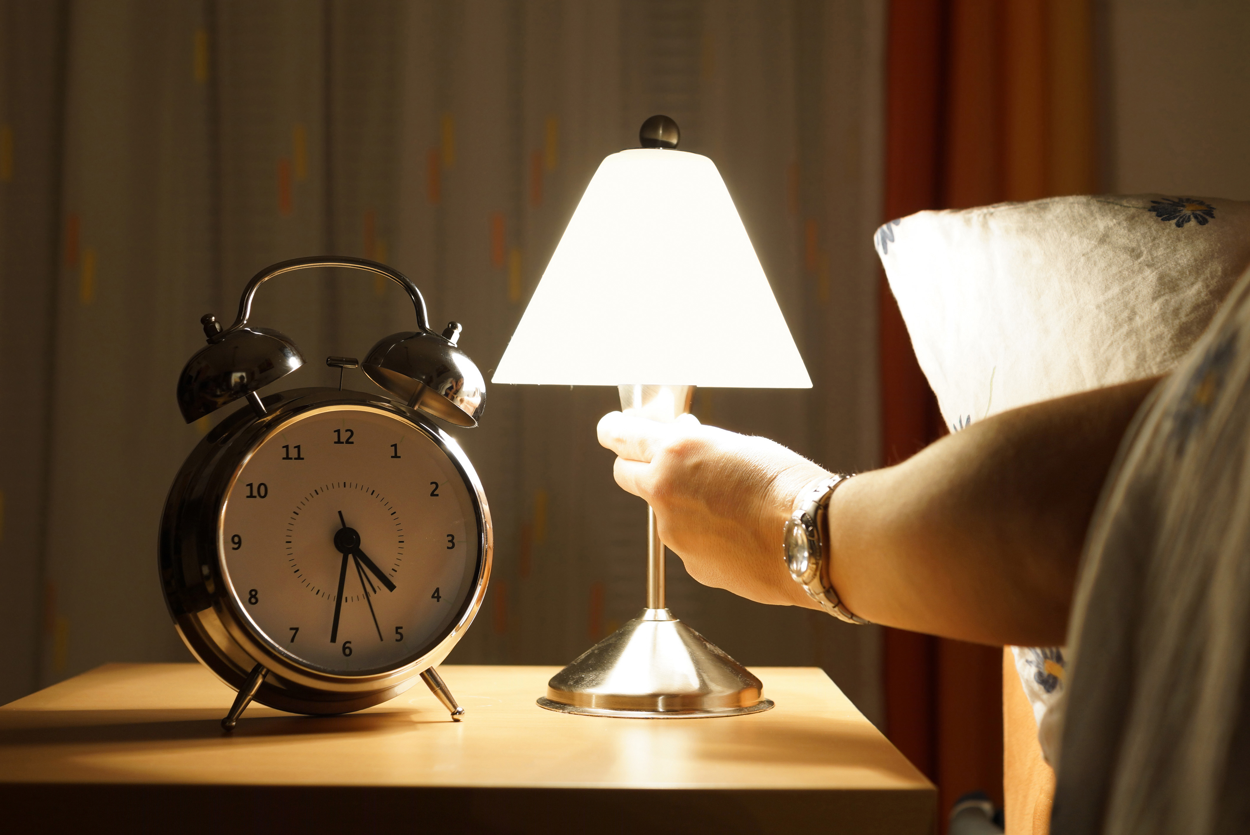 bedside lamp with timer