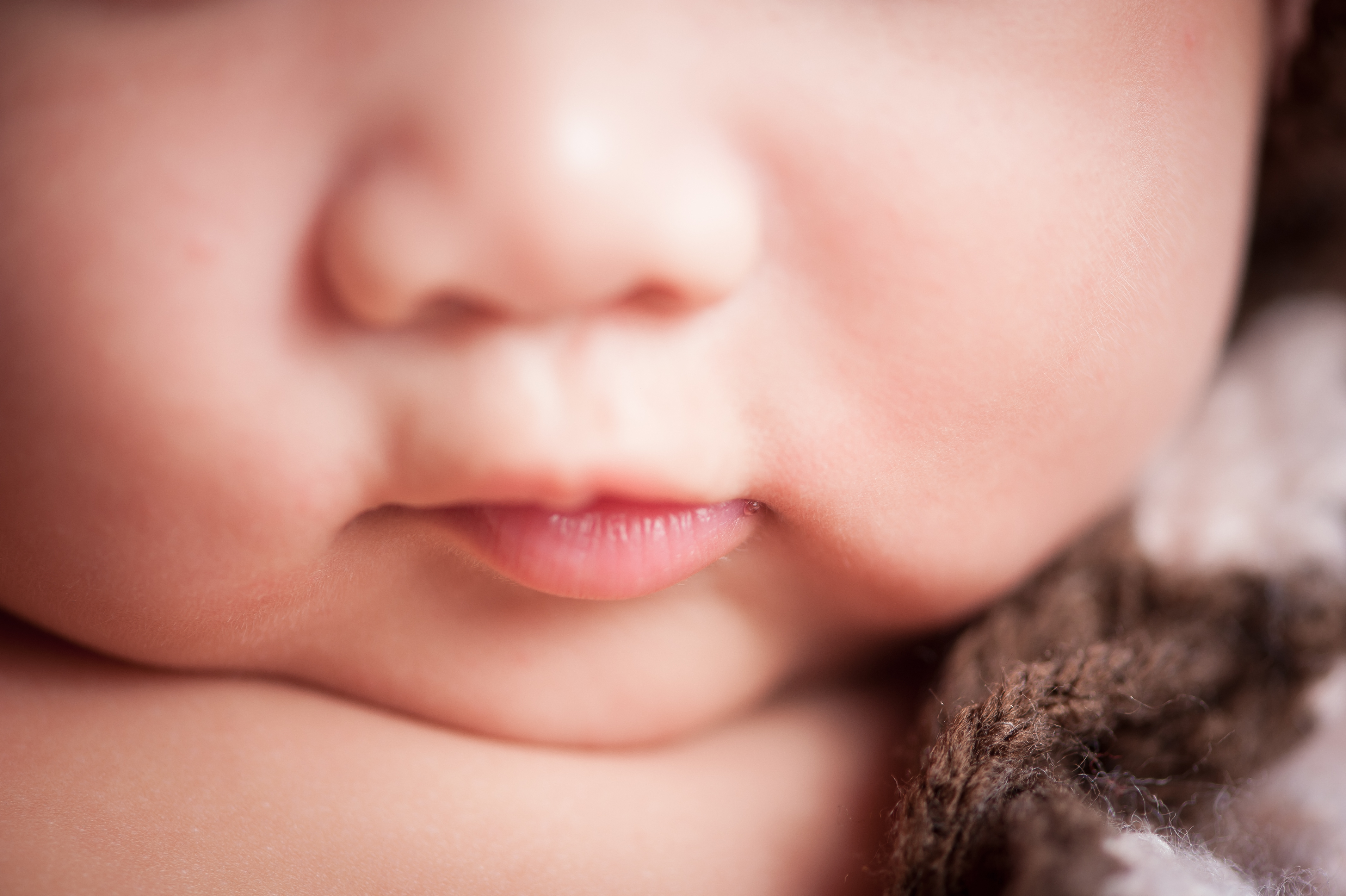 how to remove snot from baby nose