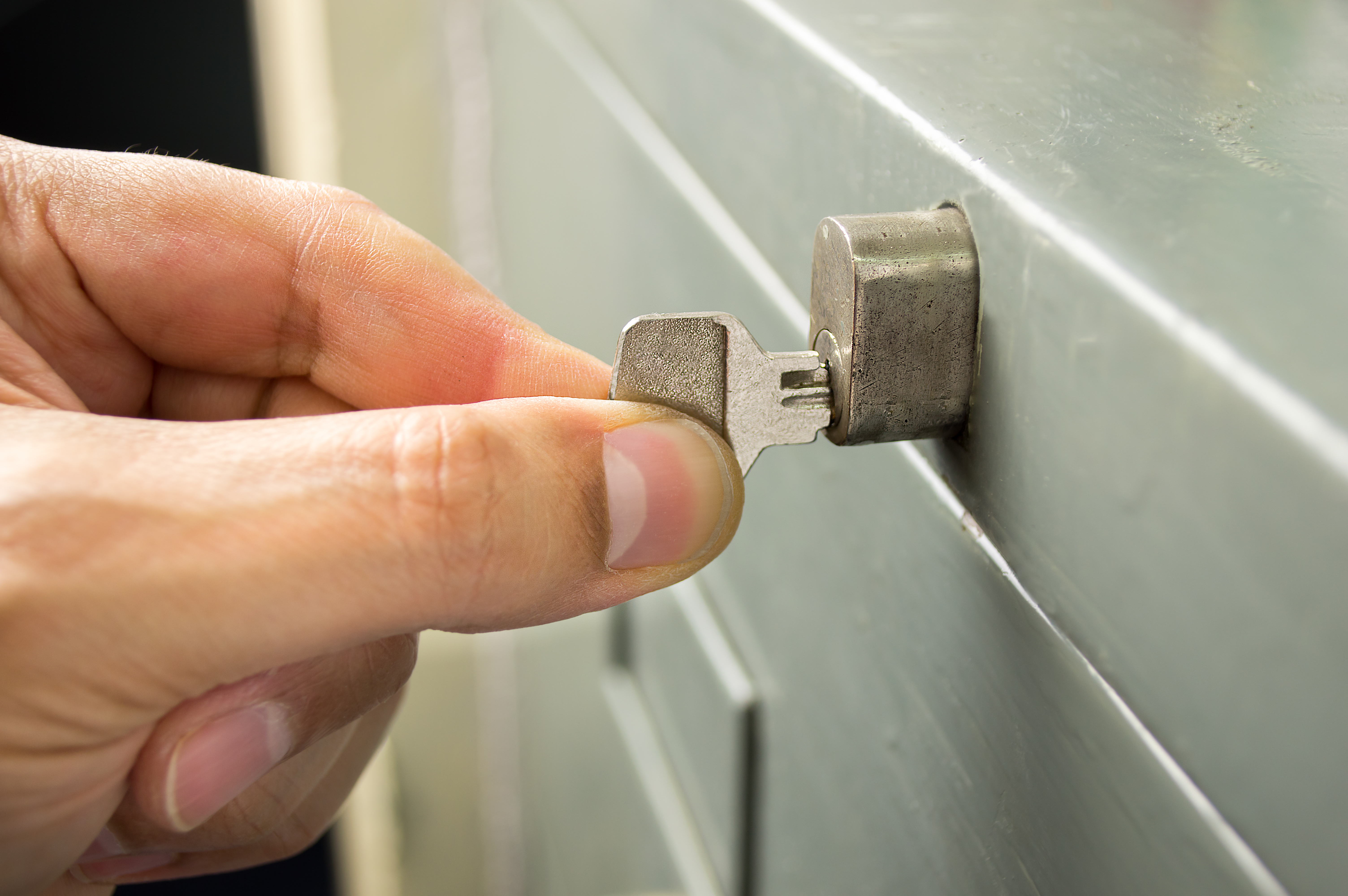 How To Release File Cabinet Drawers Hunker