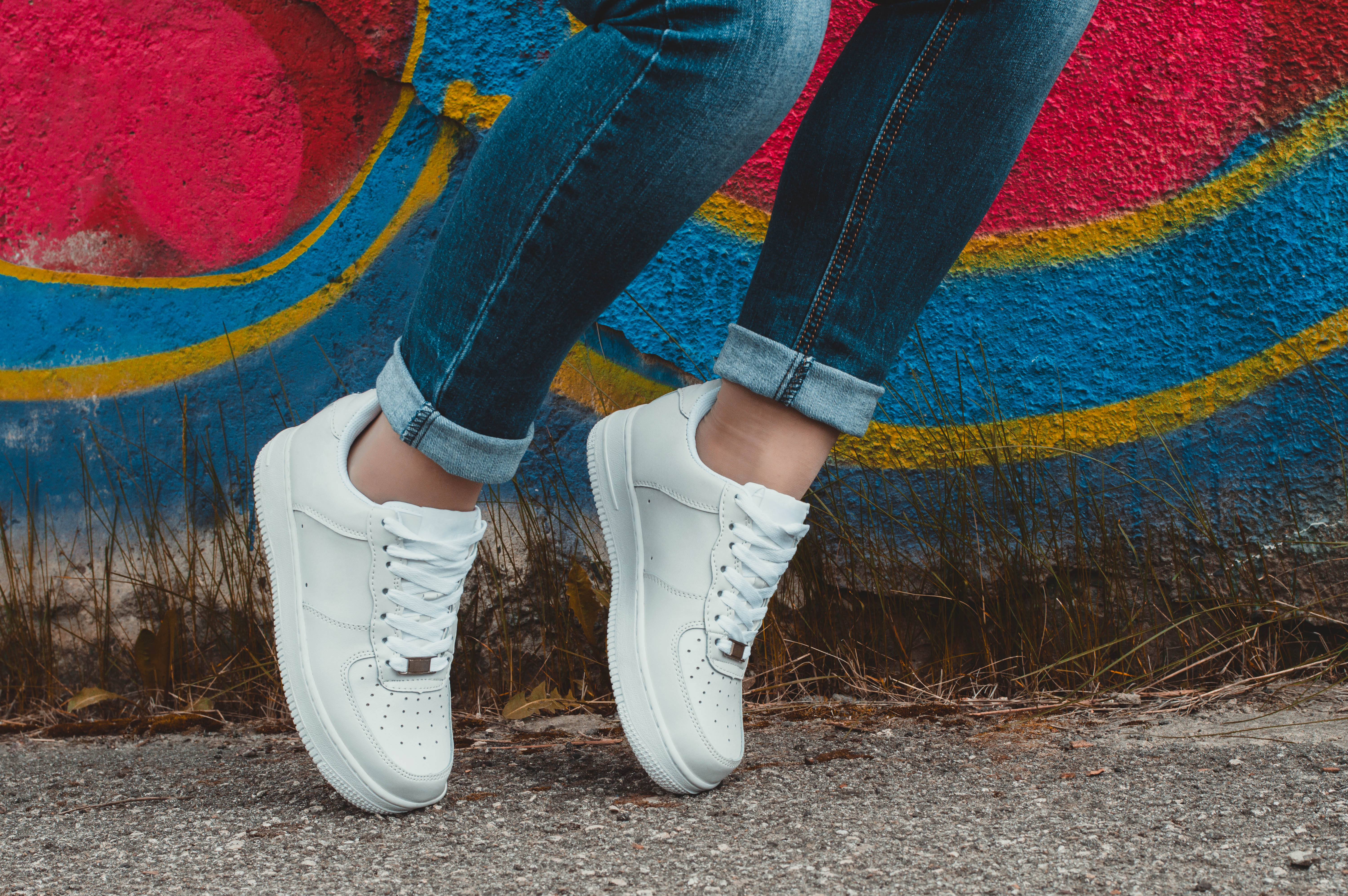 White air force ones turning outlet yellow