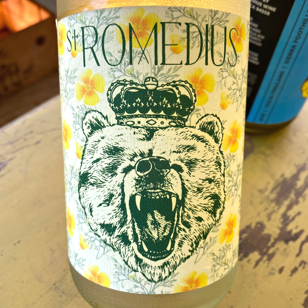 St Romedius Dry Muscat 19