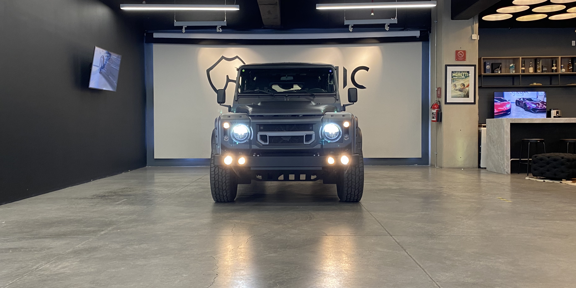 Land Rover Defender Chelsea 6X6