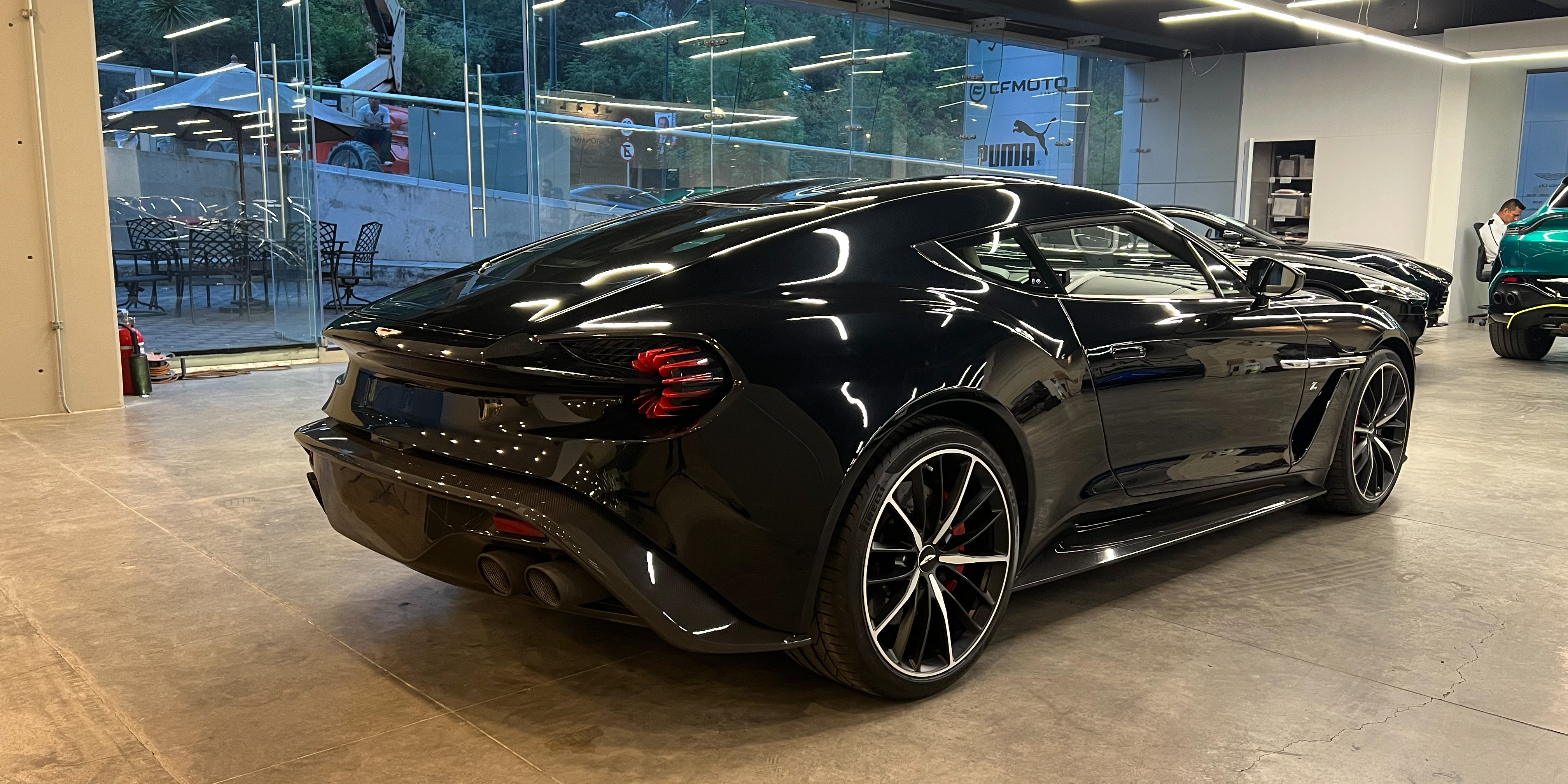 Aston Martin Vanquish Zagato