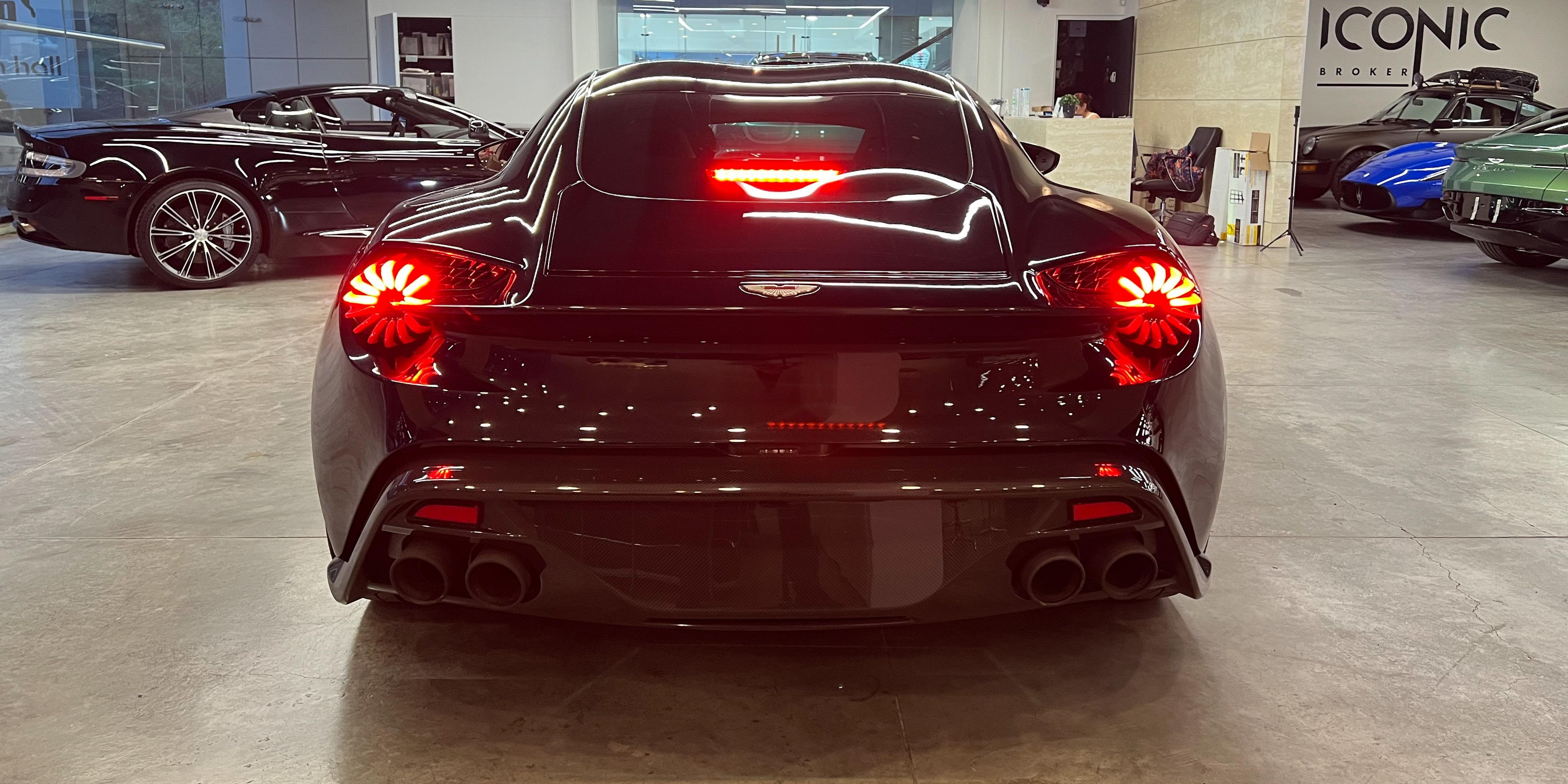 Aston Martin Vanquish Zagato