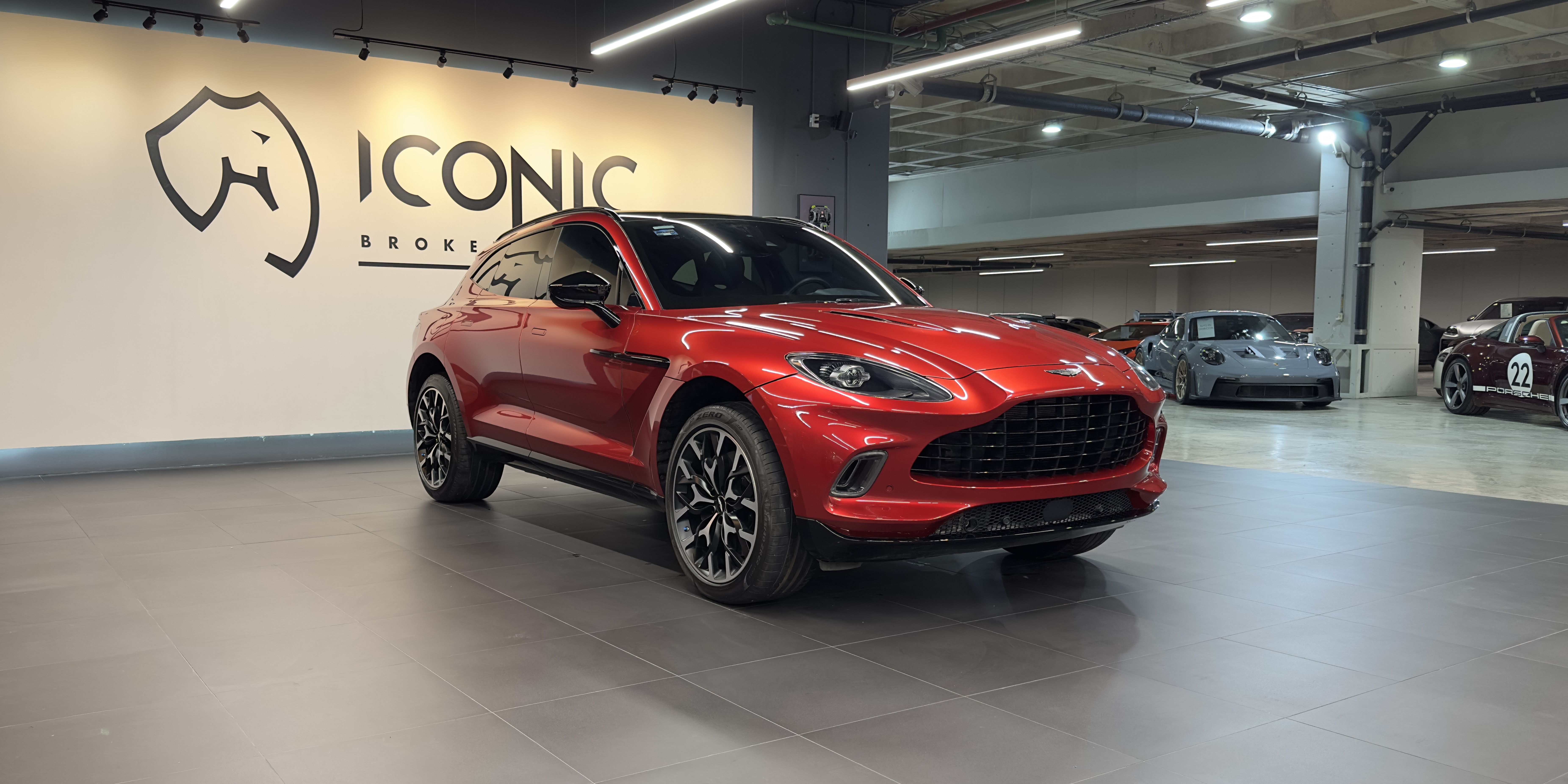 Aston Martin DBX