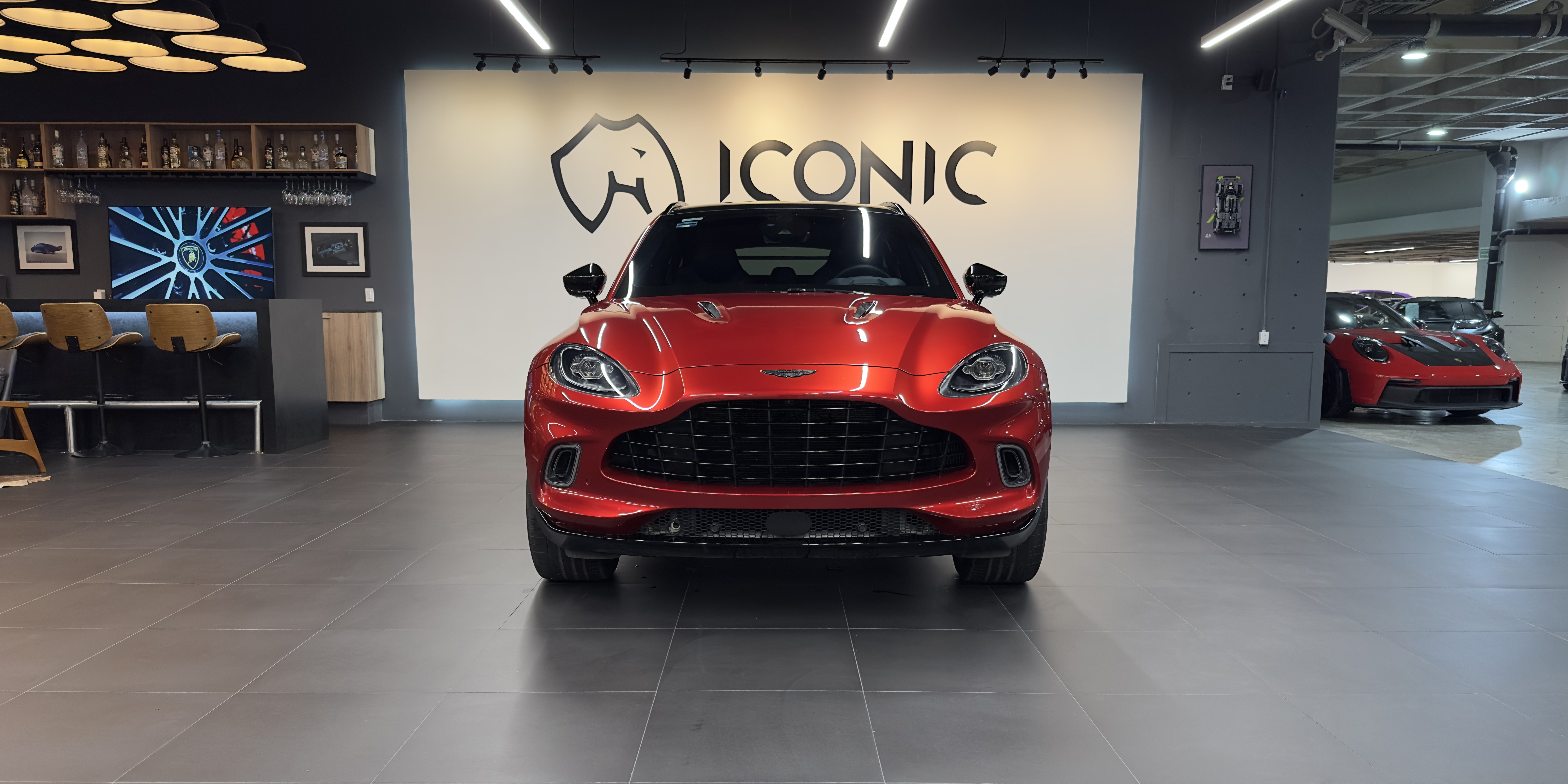 Aston Martin DBX