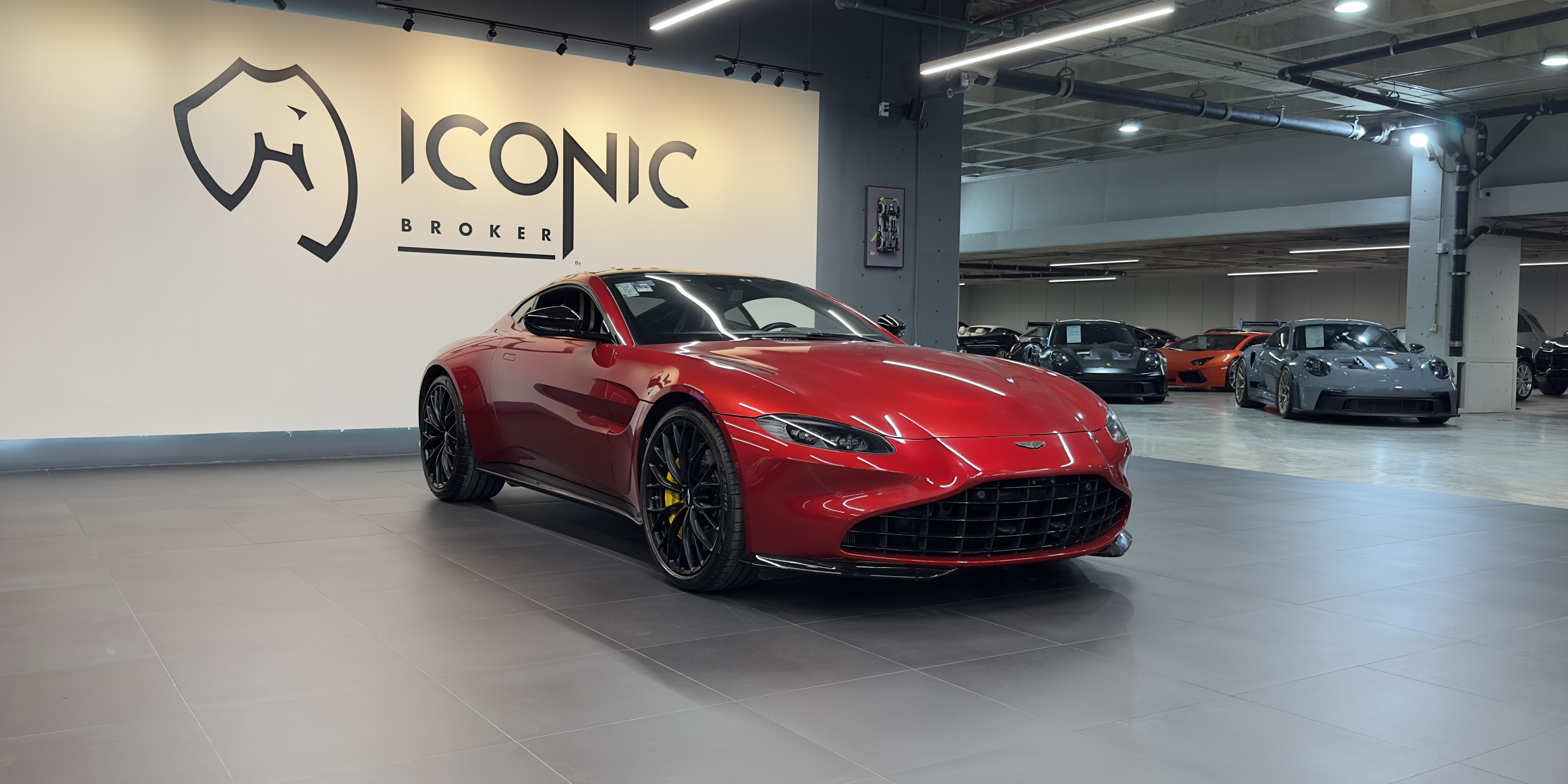 Aston Martin Vantage Coupe