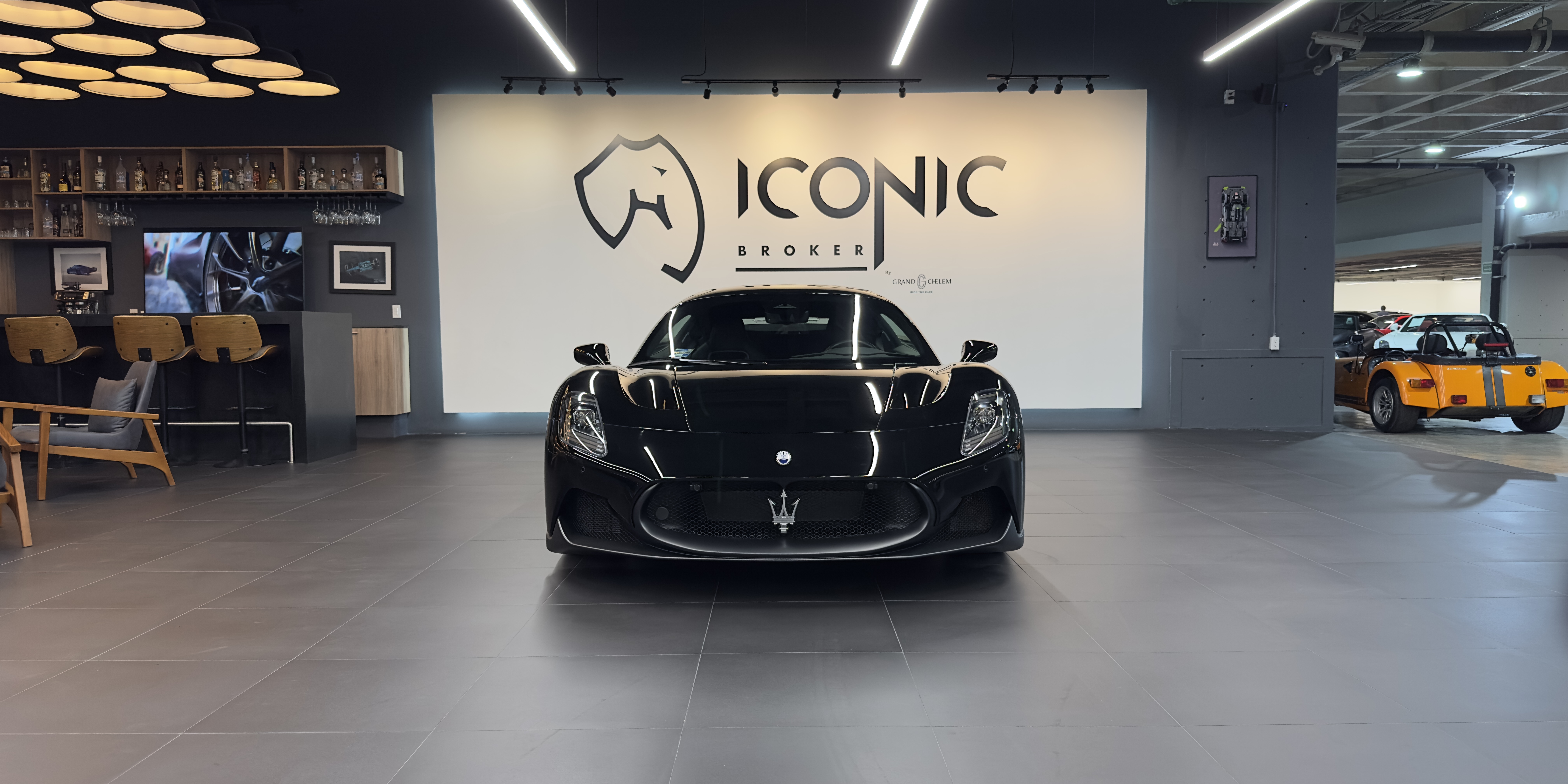 Maserati MC20
