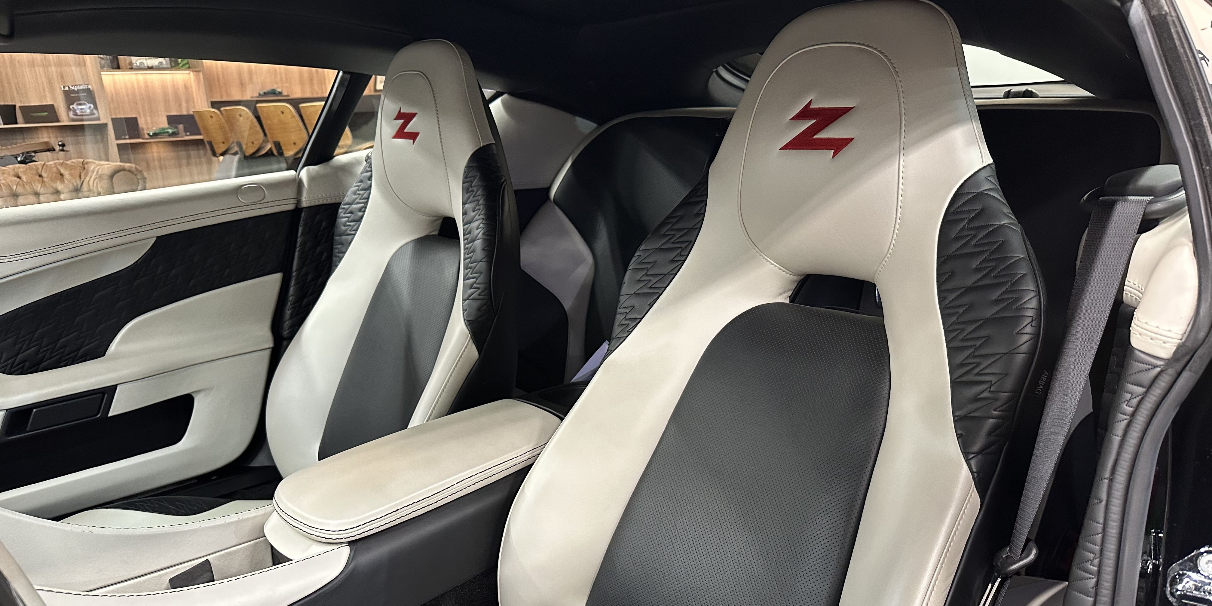 Aston Martin Vanquish Zagato
