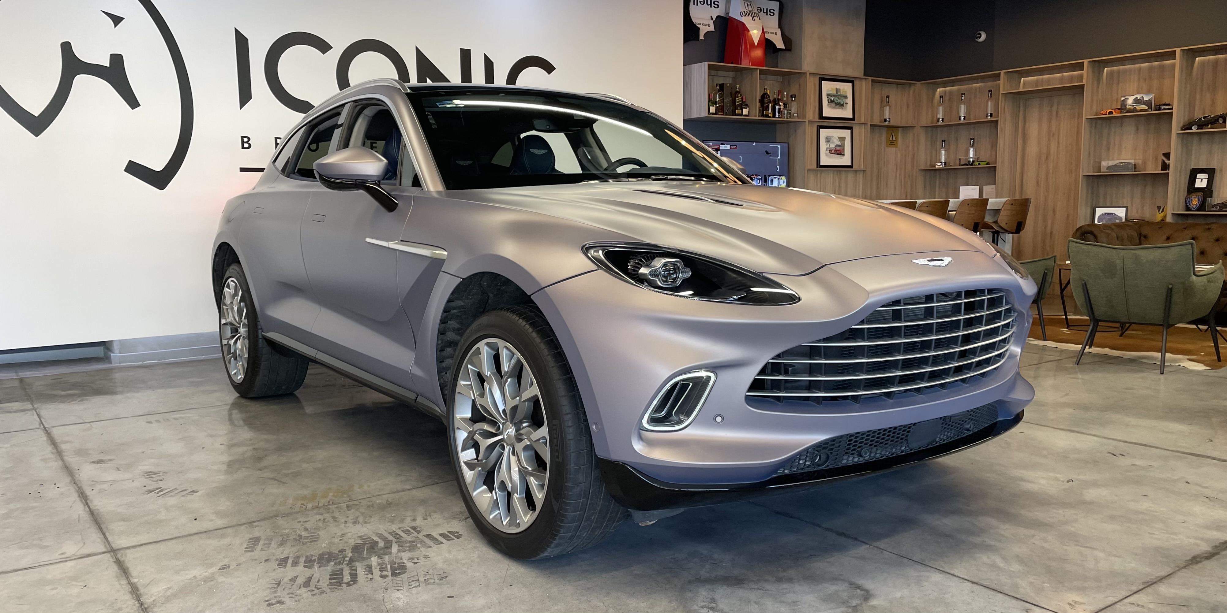 Aston Martin DBX