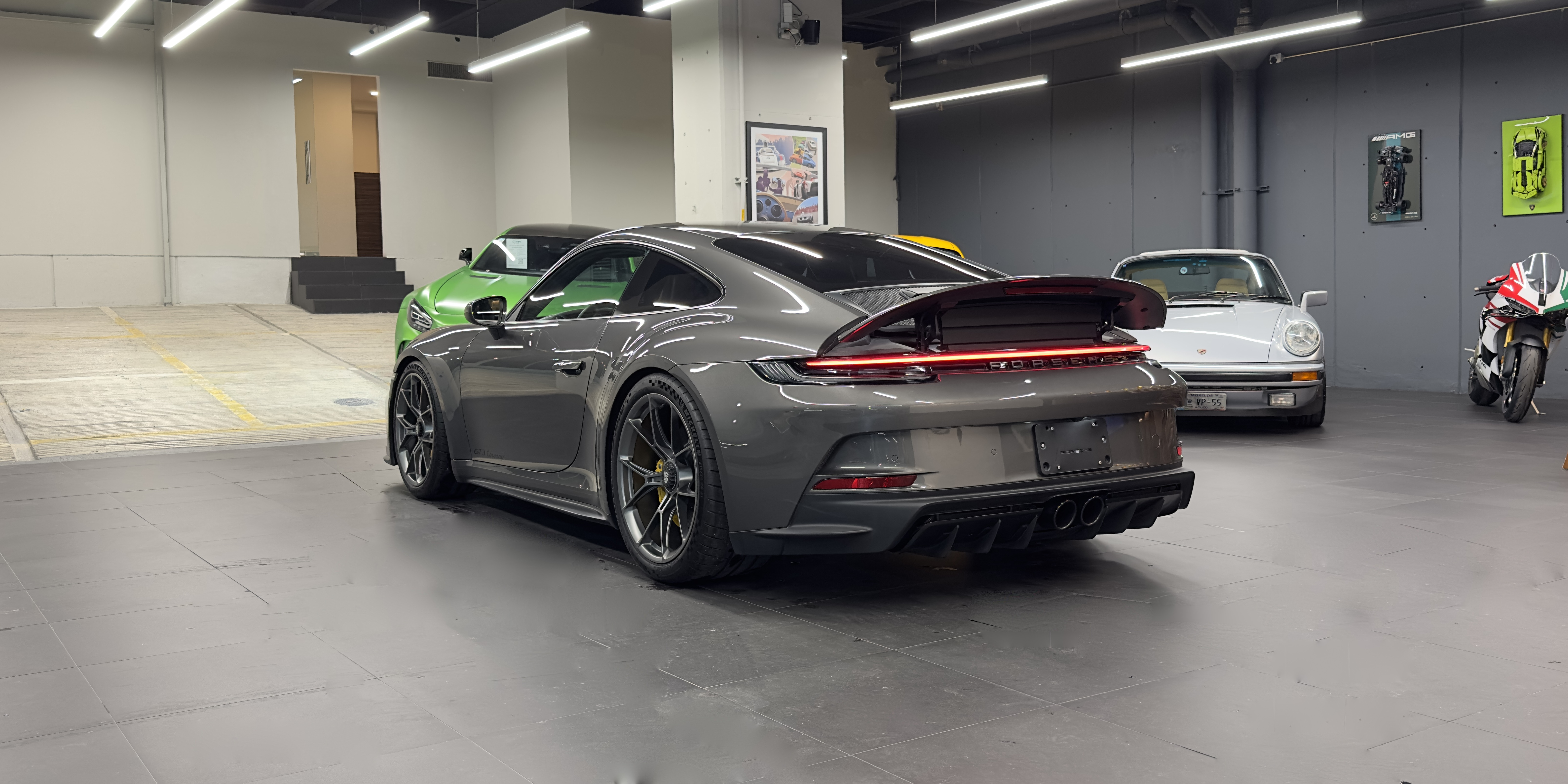 Porsche 911 GT3 "Touring"