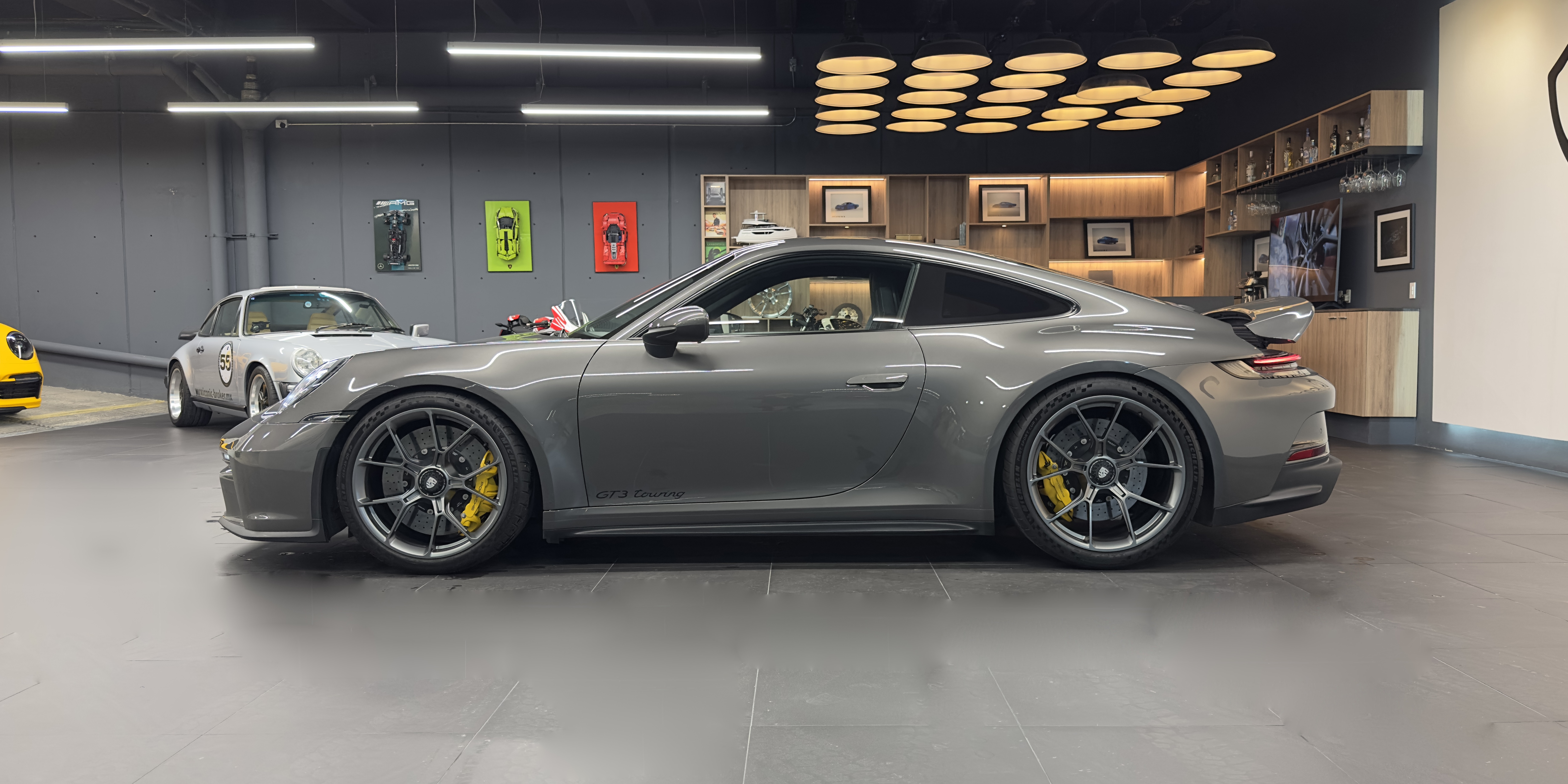 Porsche 911 GT3 "Touring"