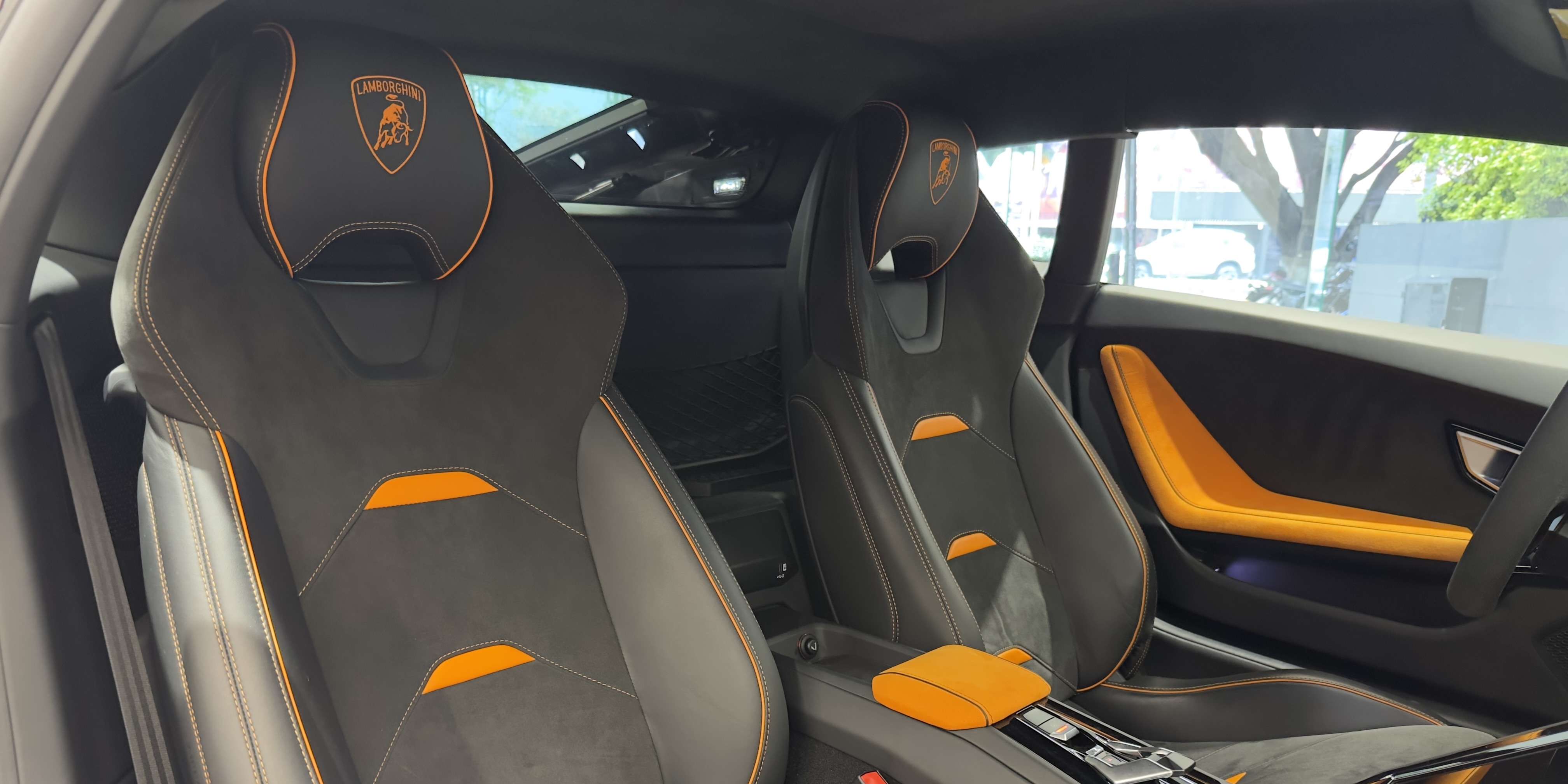 Lamborghini Huracan EVO Coupe