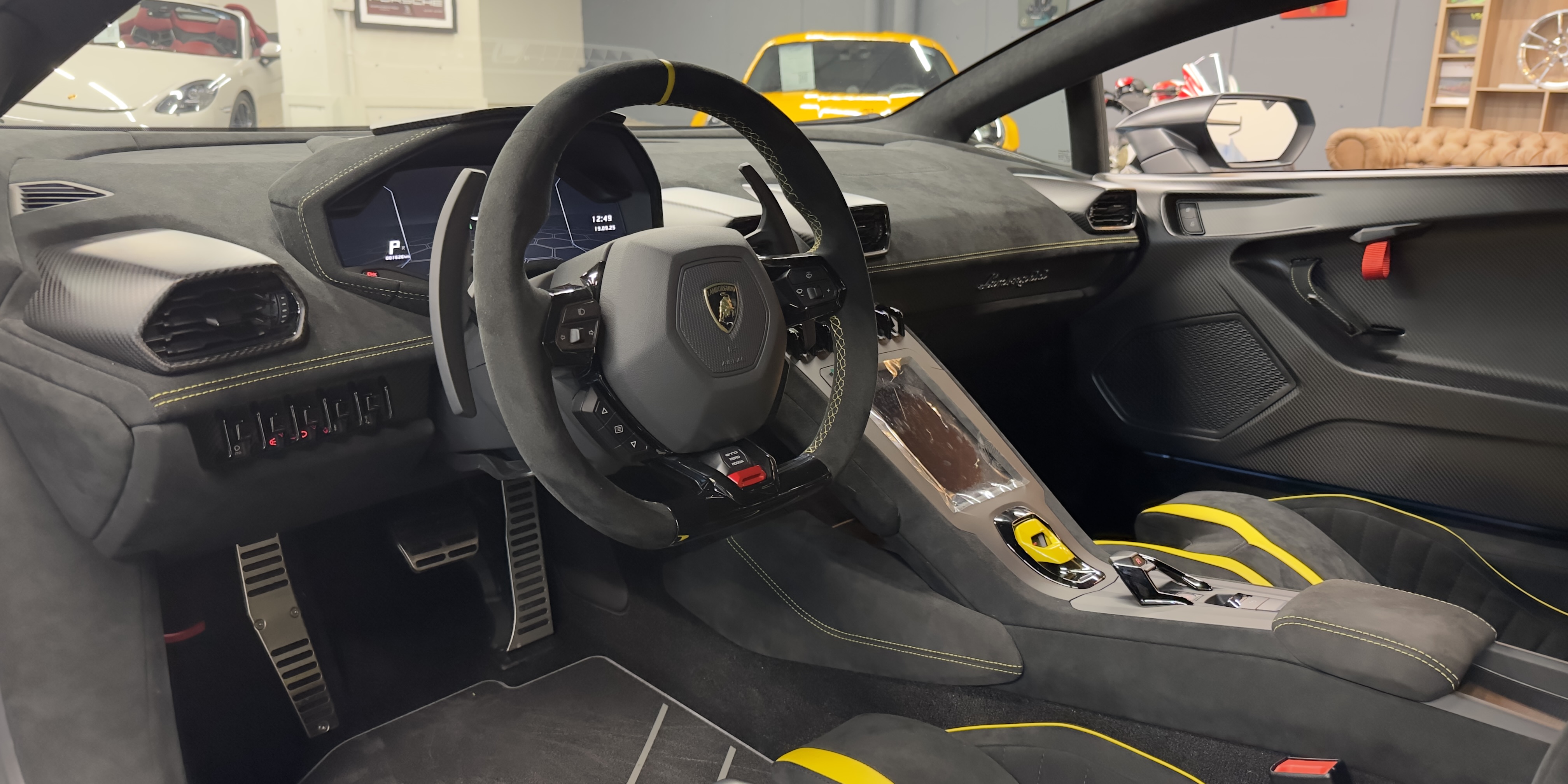 Lamborghini Huracan STO