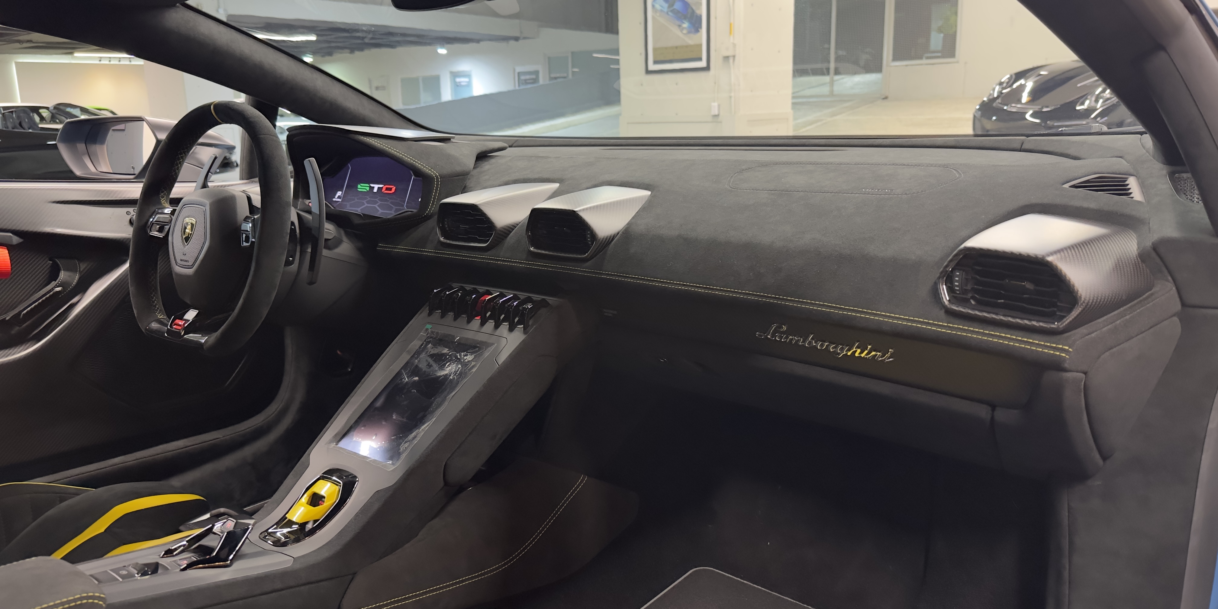 Lamborghini Huracan STO