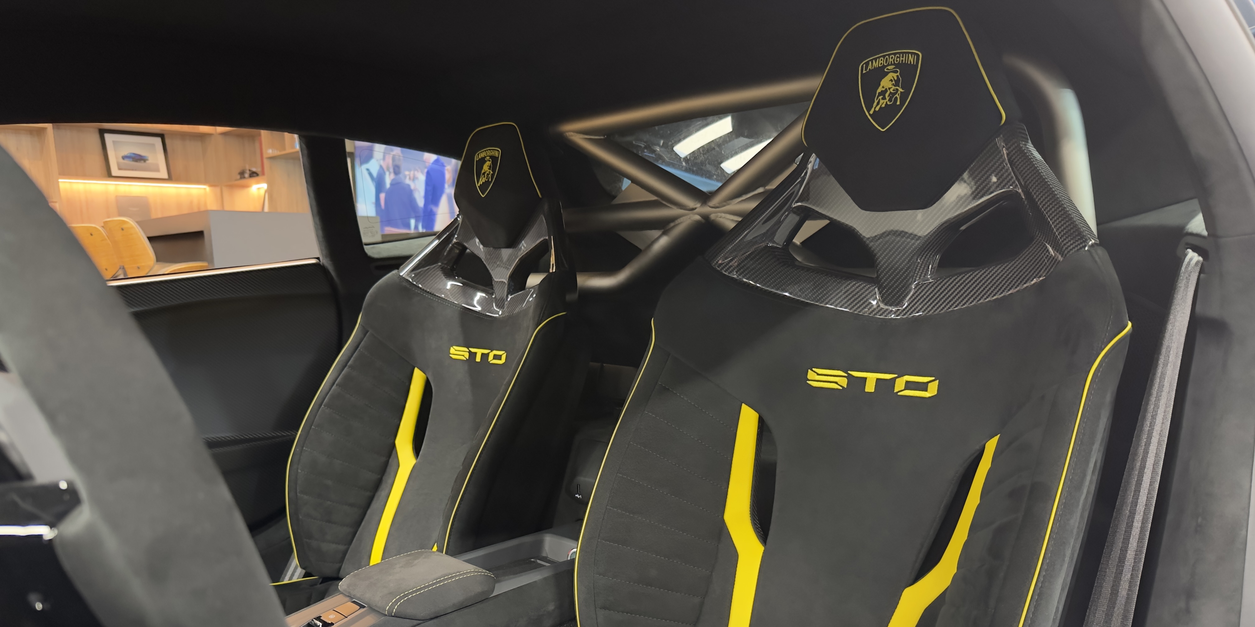 Lamborghini Huracan STO