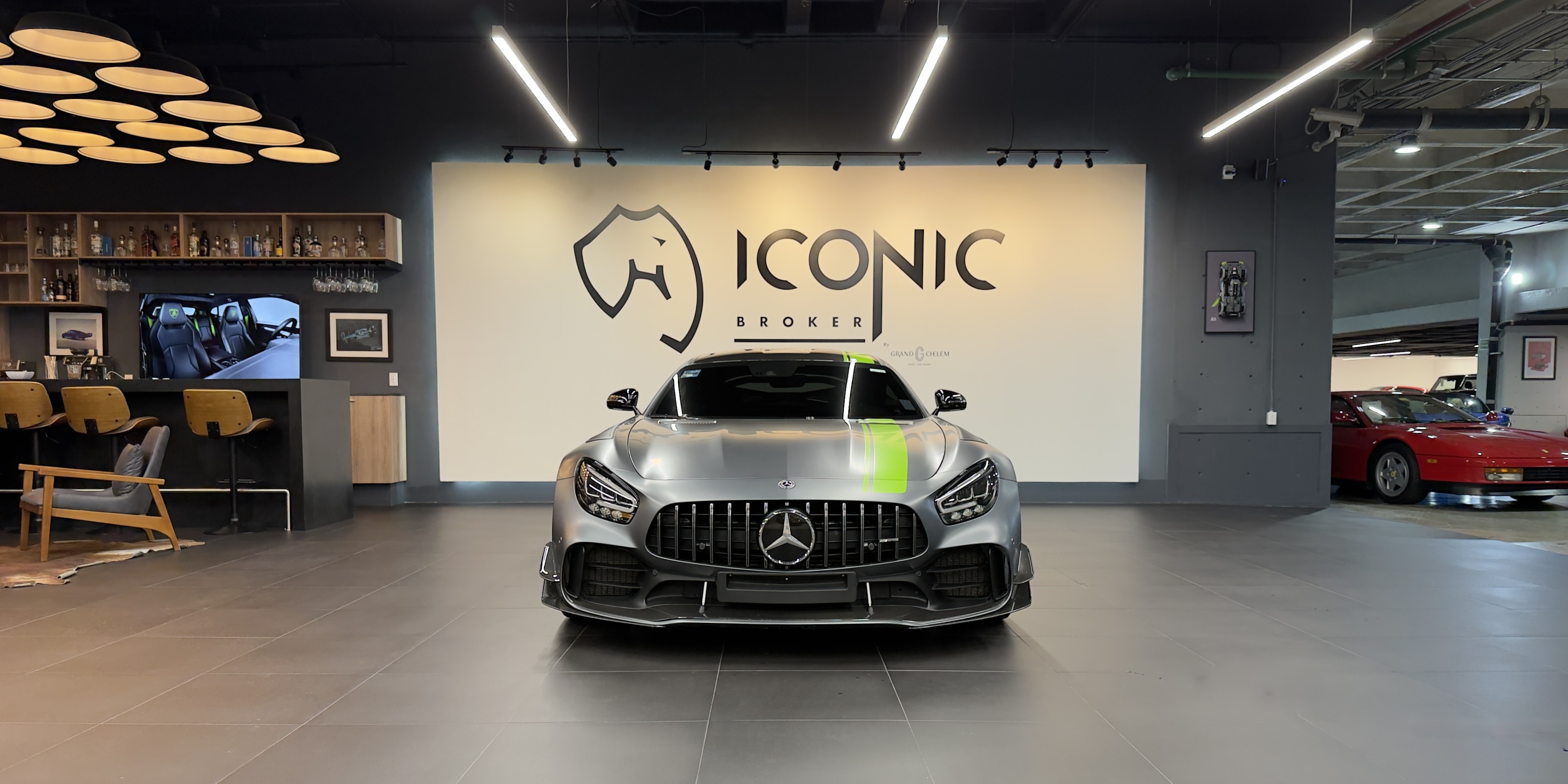 Mercedes Benz AMG GTR PRO