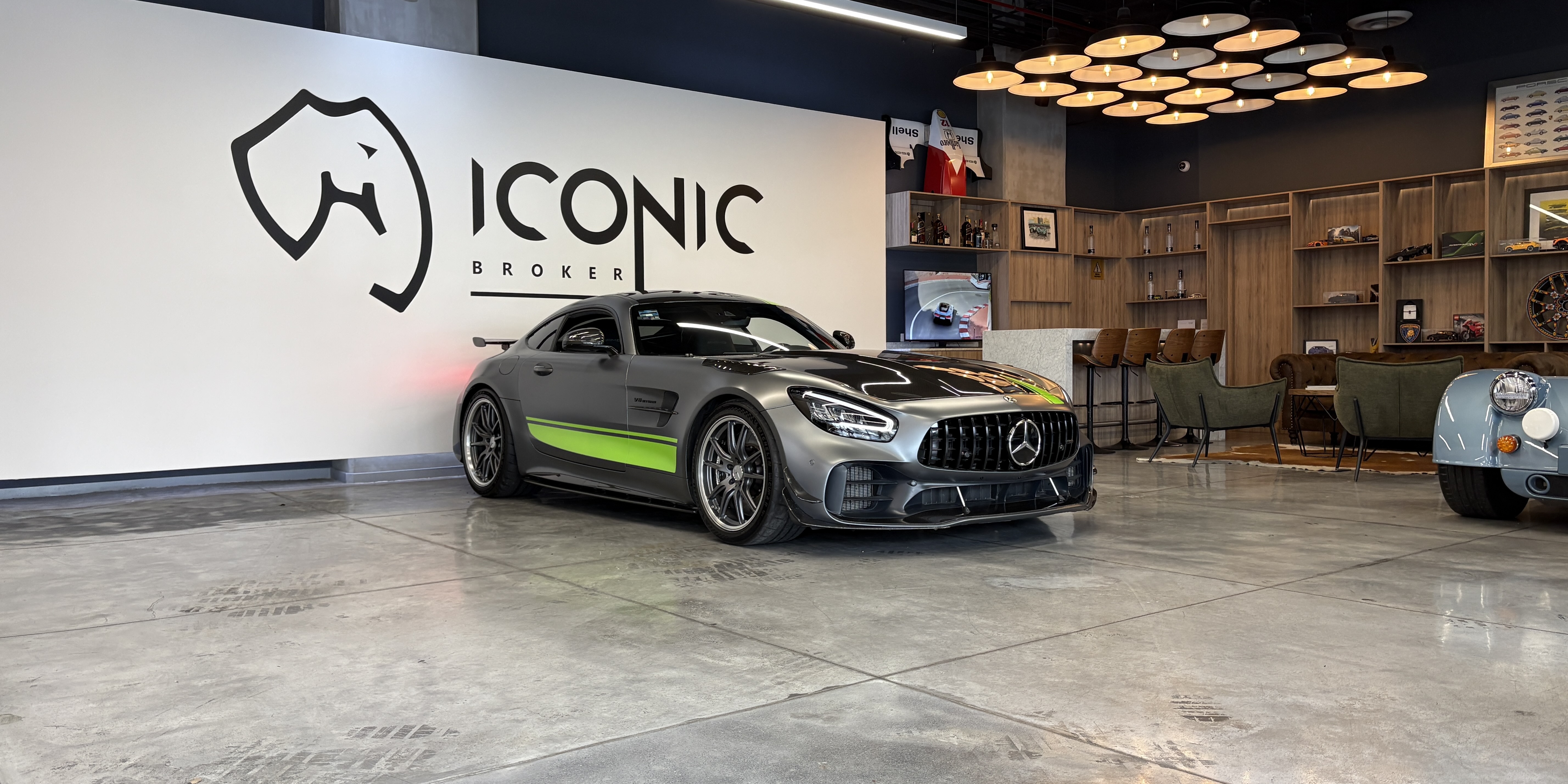 Mercedes Benz AMG GTR PRO