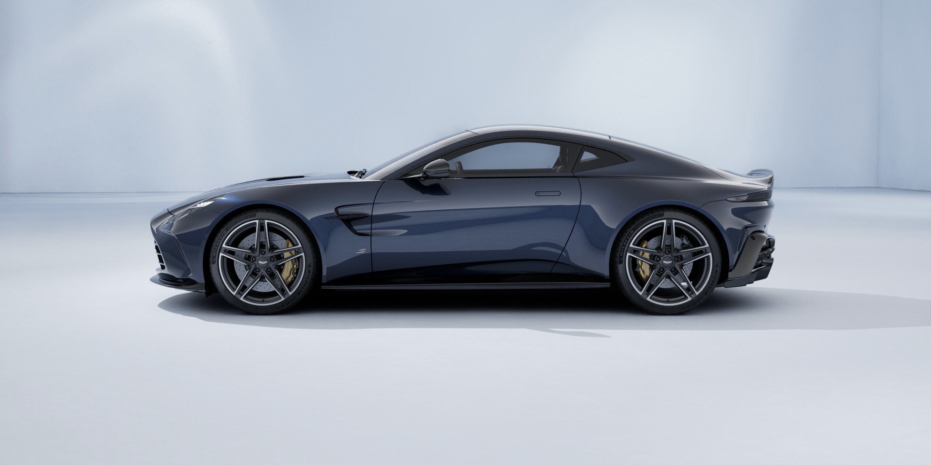 Aston Martin Vantage S