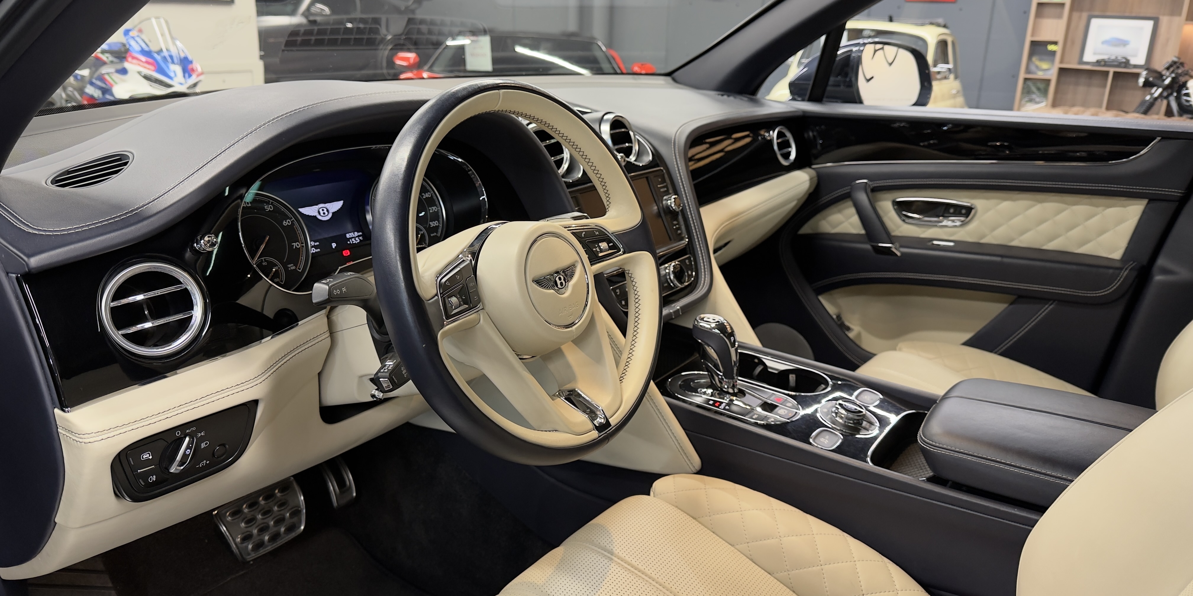 Bentley Bentayga W12