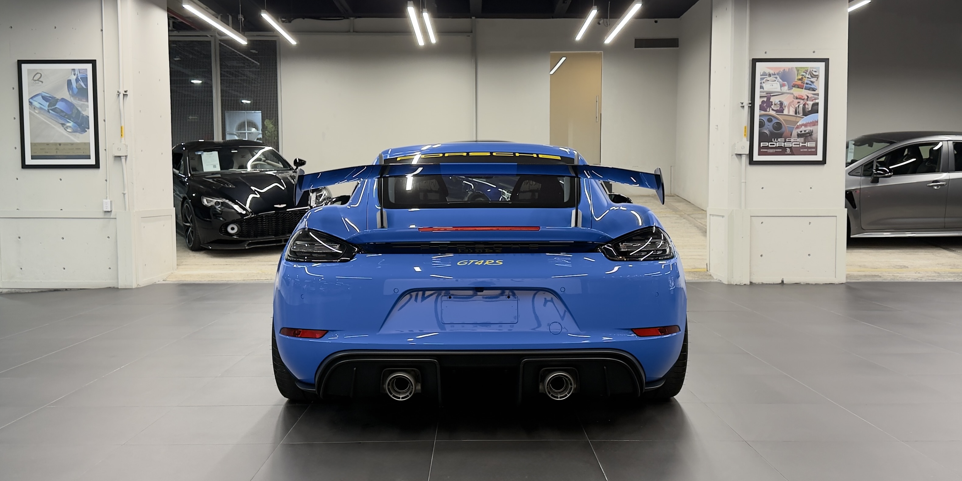Porsche 718 Cayman GT4 RS
