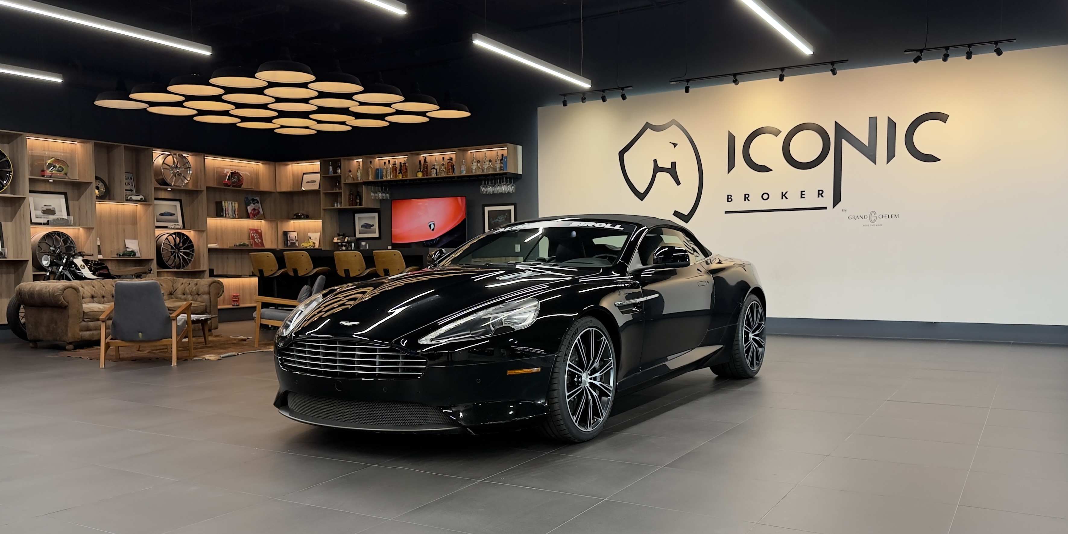 Aston Martin DB9 Volante