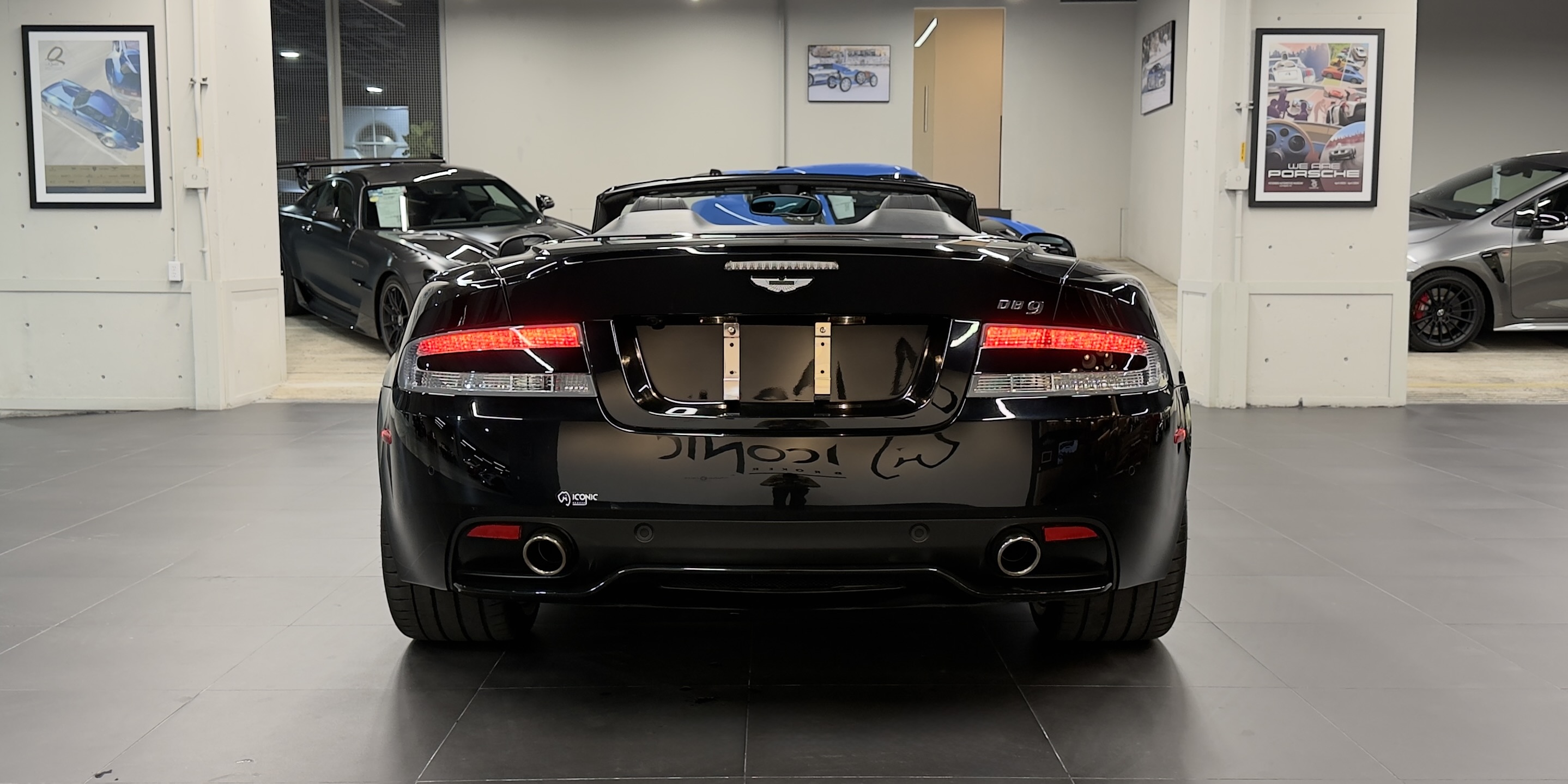 Aston Martin DB9 Volante