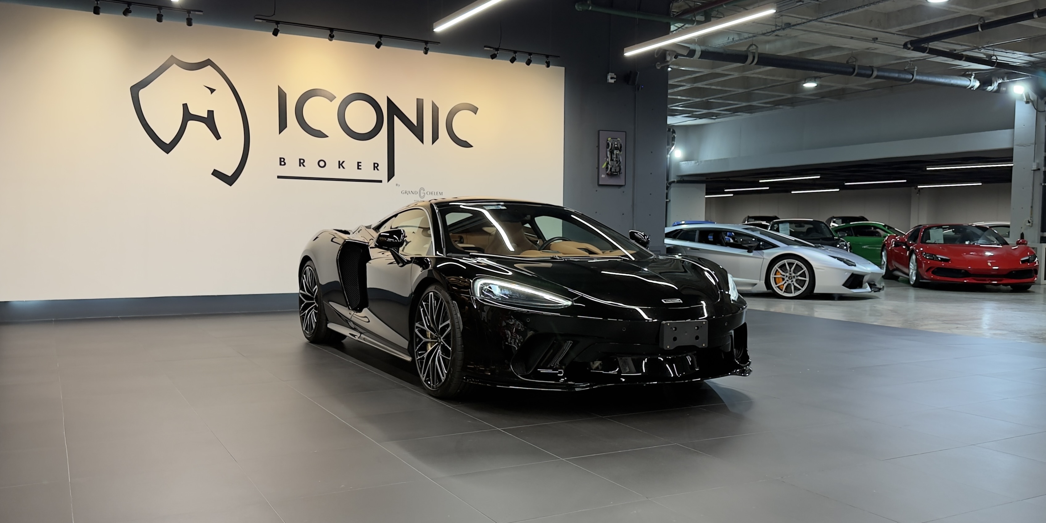 McLaren GT