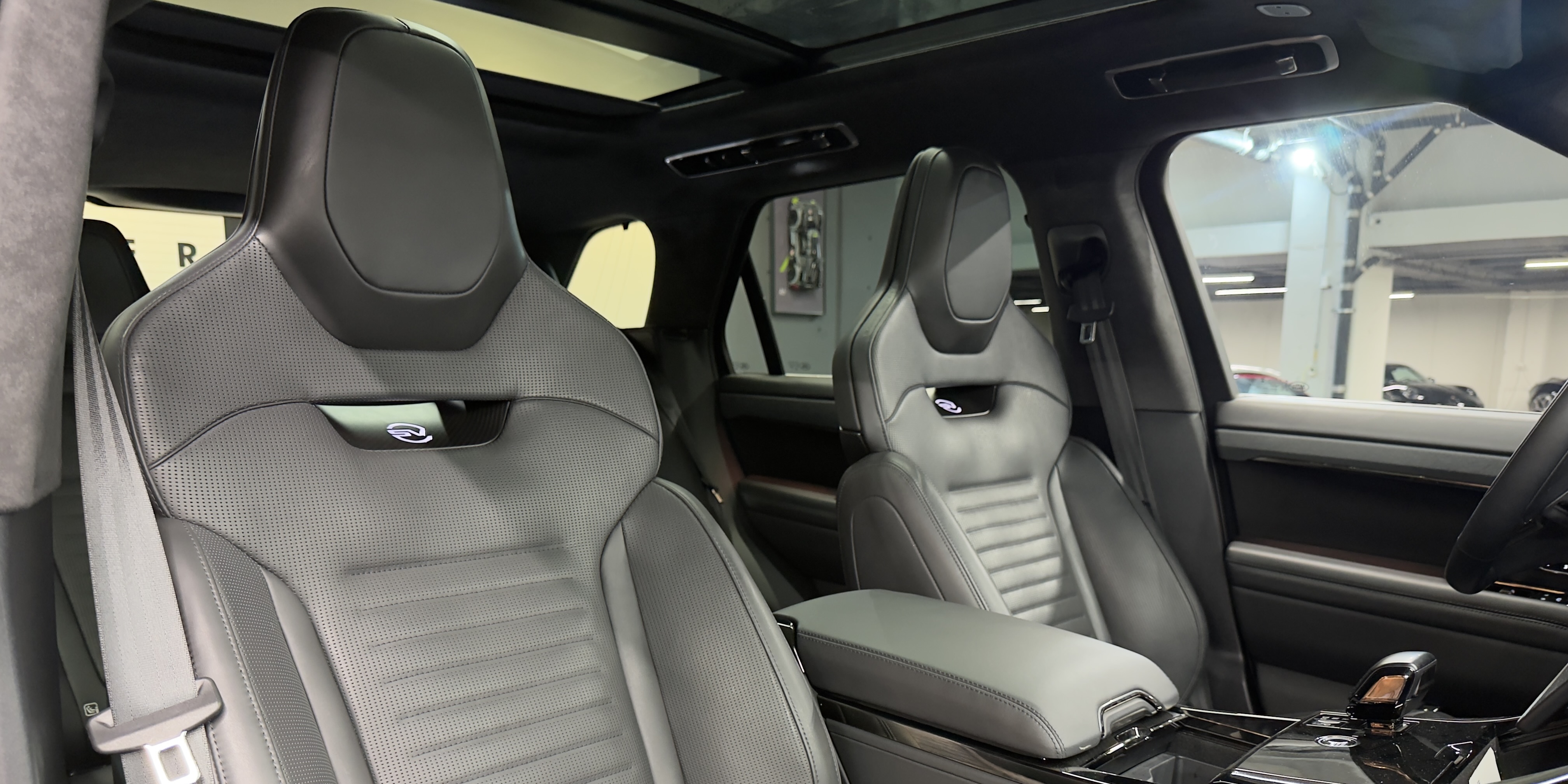 Land Rover Range Rover Sport SV