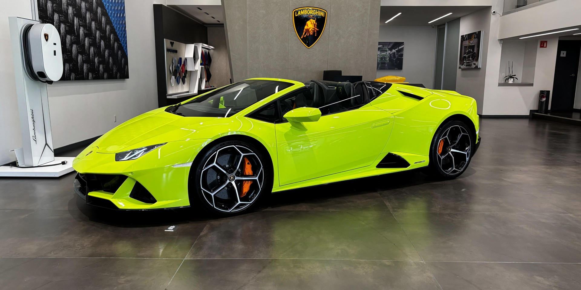 Lamborghini Huracan EVO Spyder