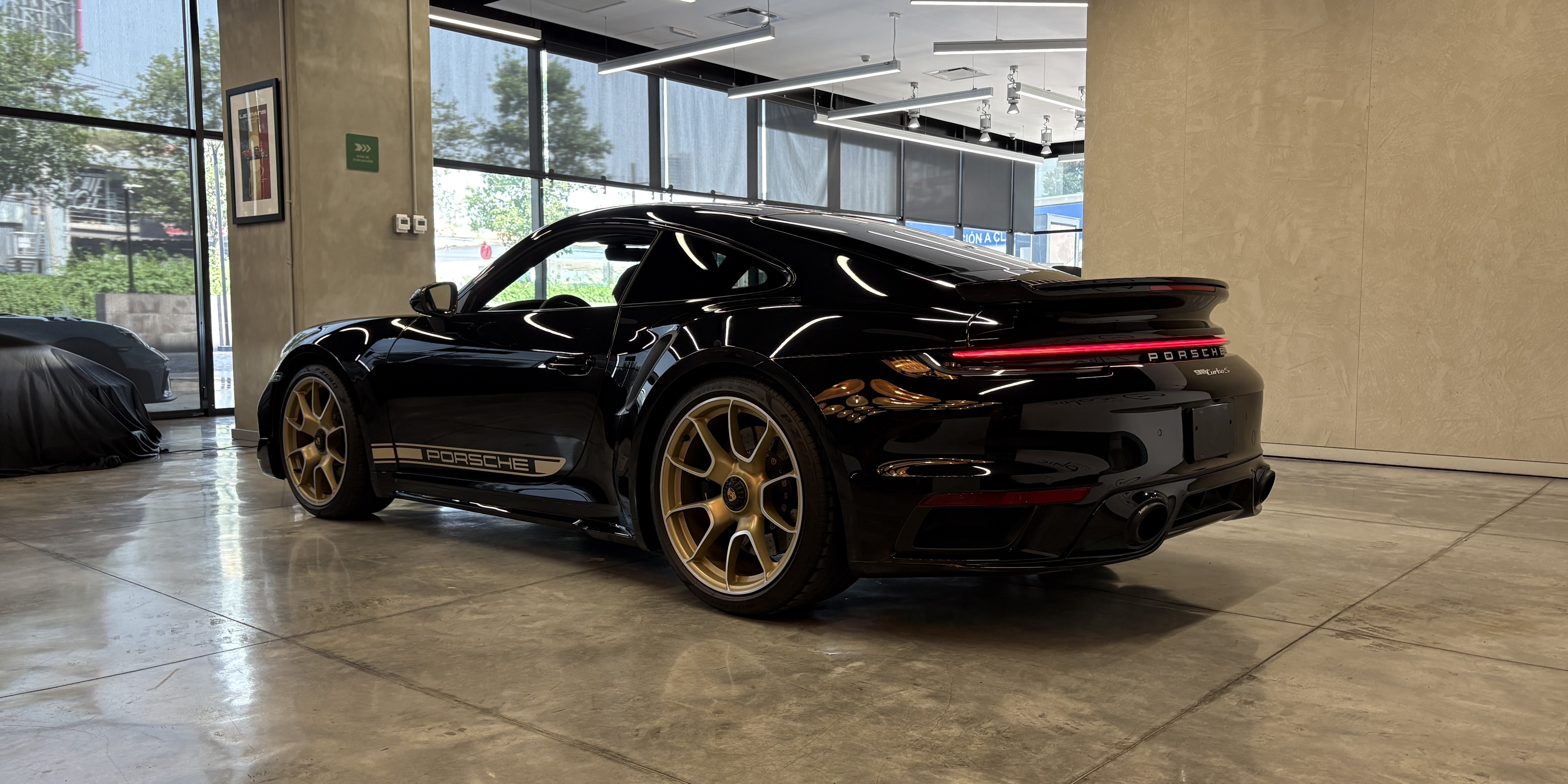 Porsche 911 Turbo S