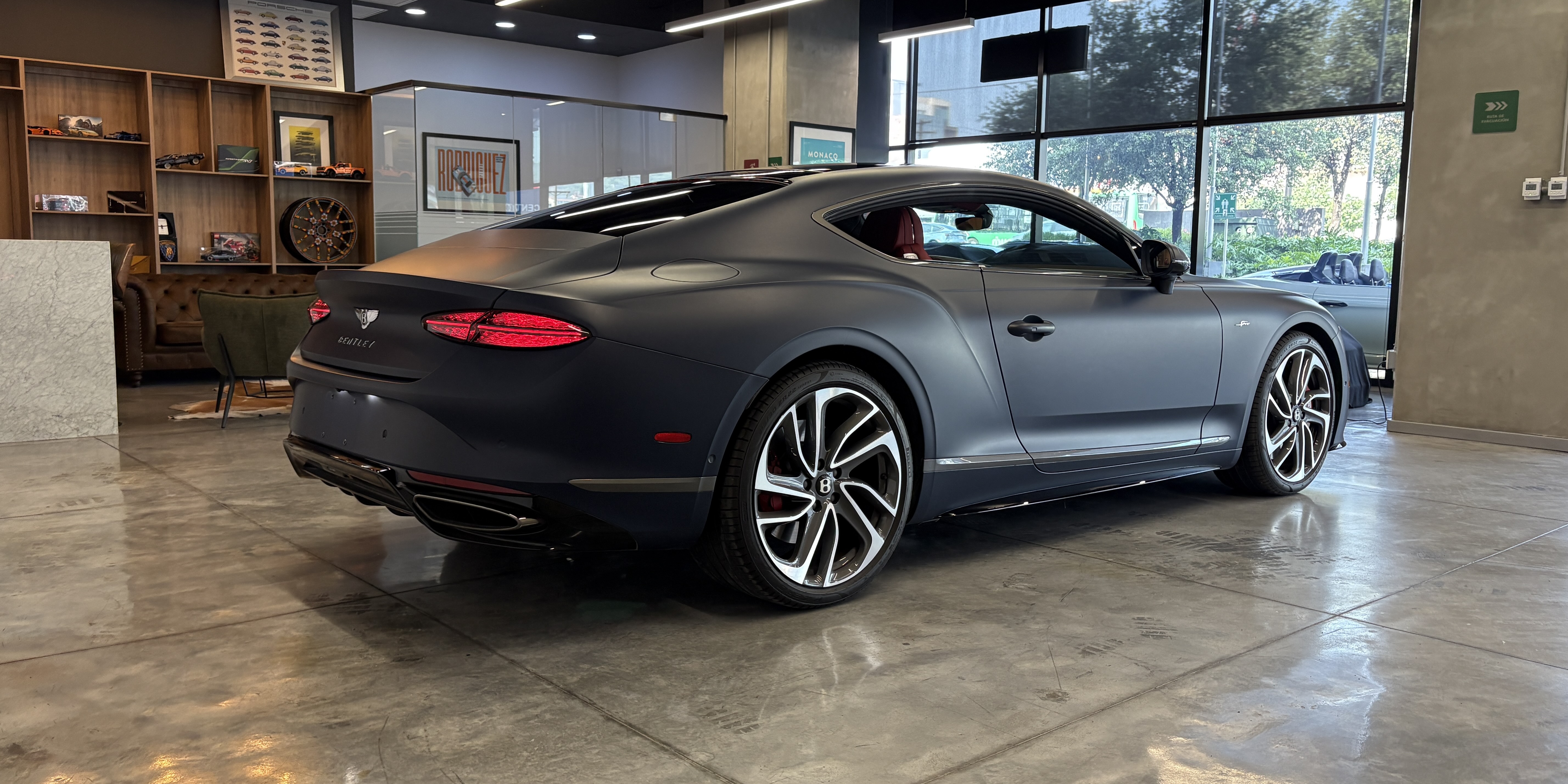 Bentley Continental GT Speed V8 Hybrid