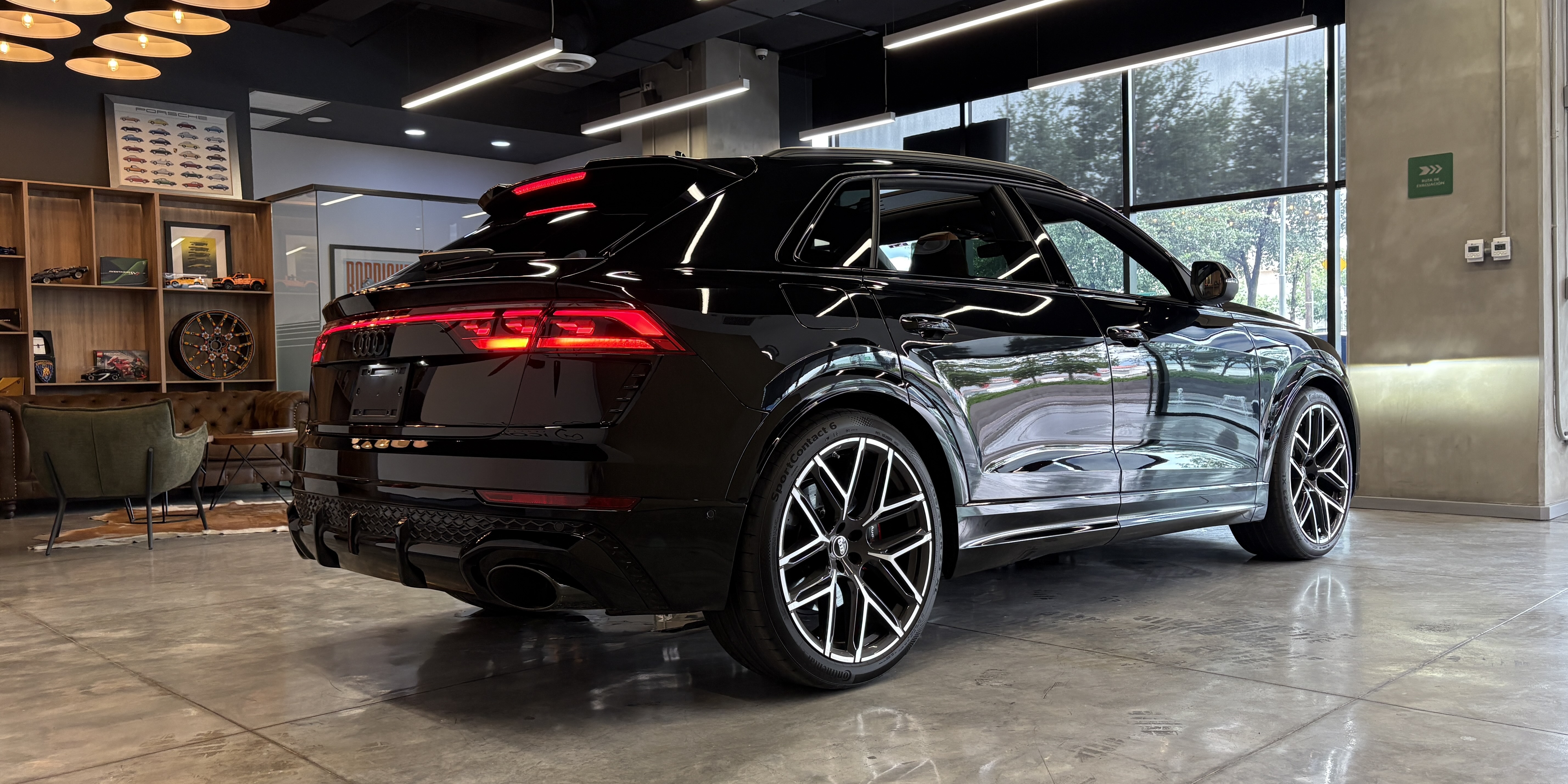 Audi RSQ8