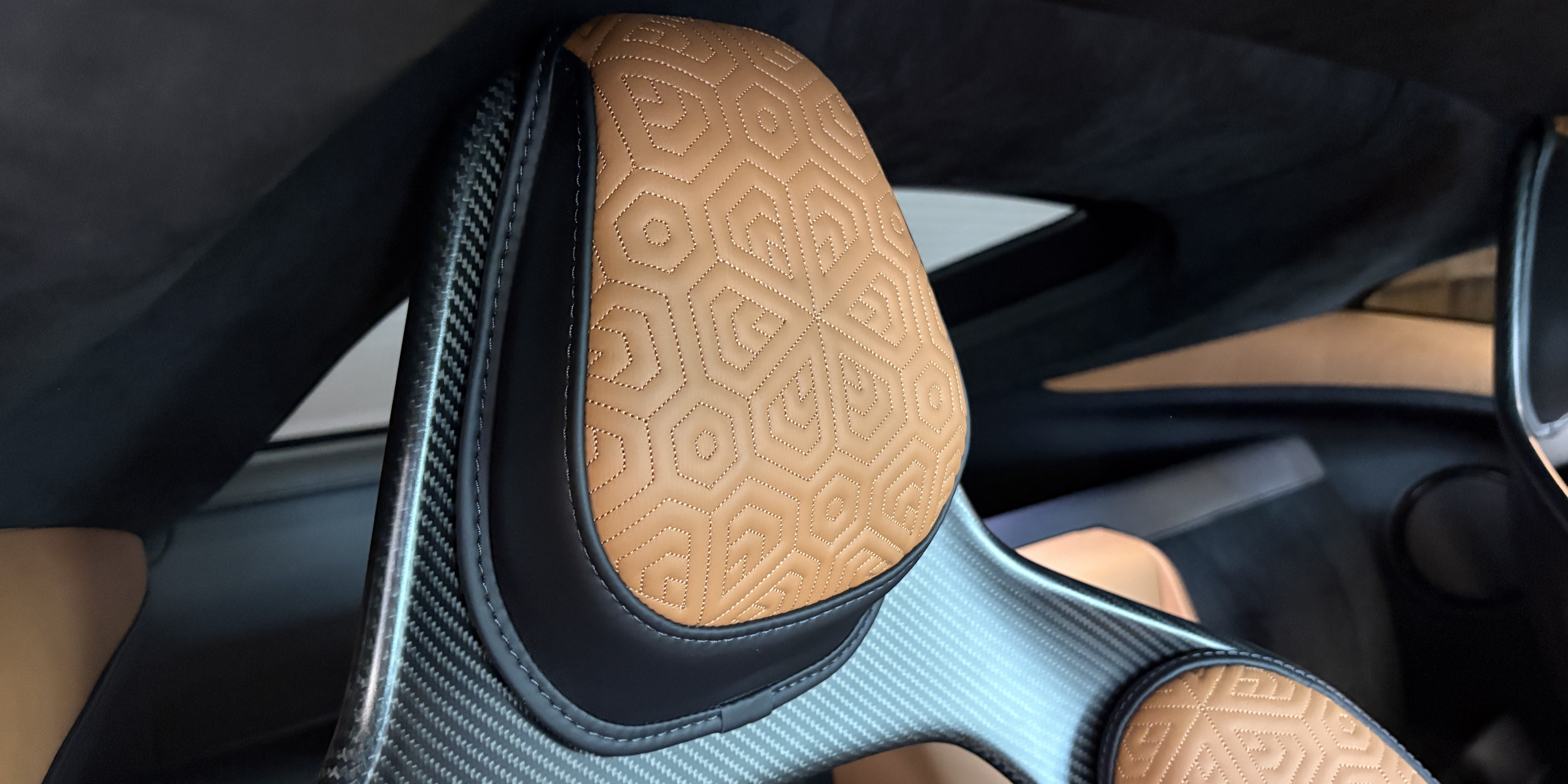 Aston Martin Vantage Mex UK