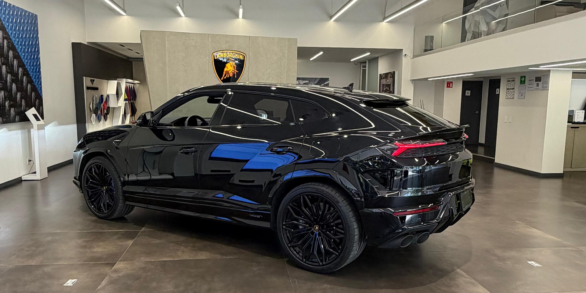 Lamborghini Urus SE