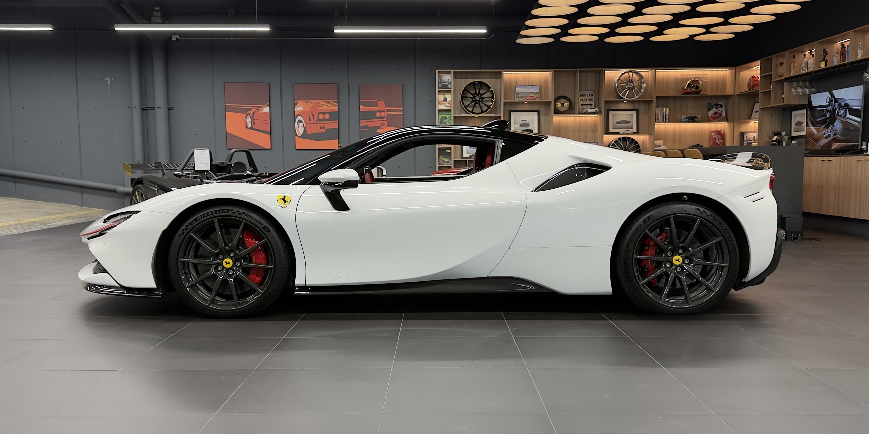 Ferrari SF90 Assetto Fiorano