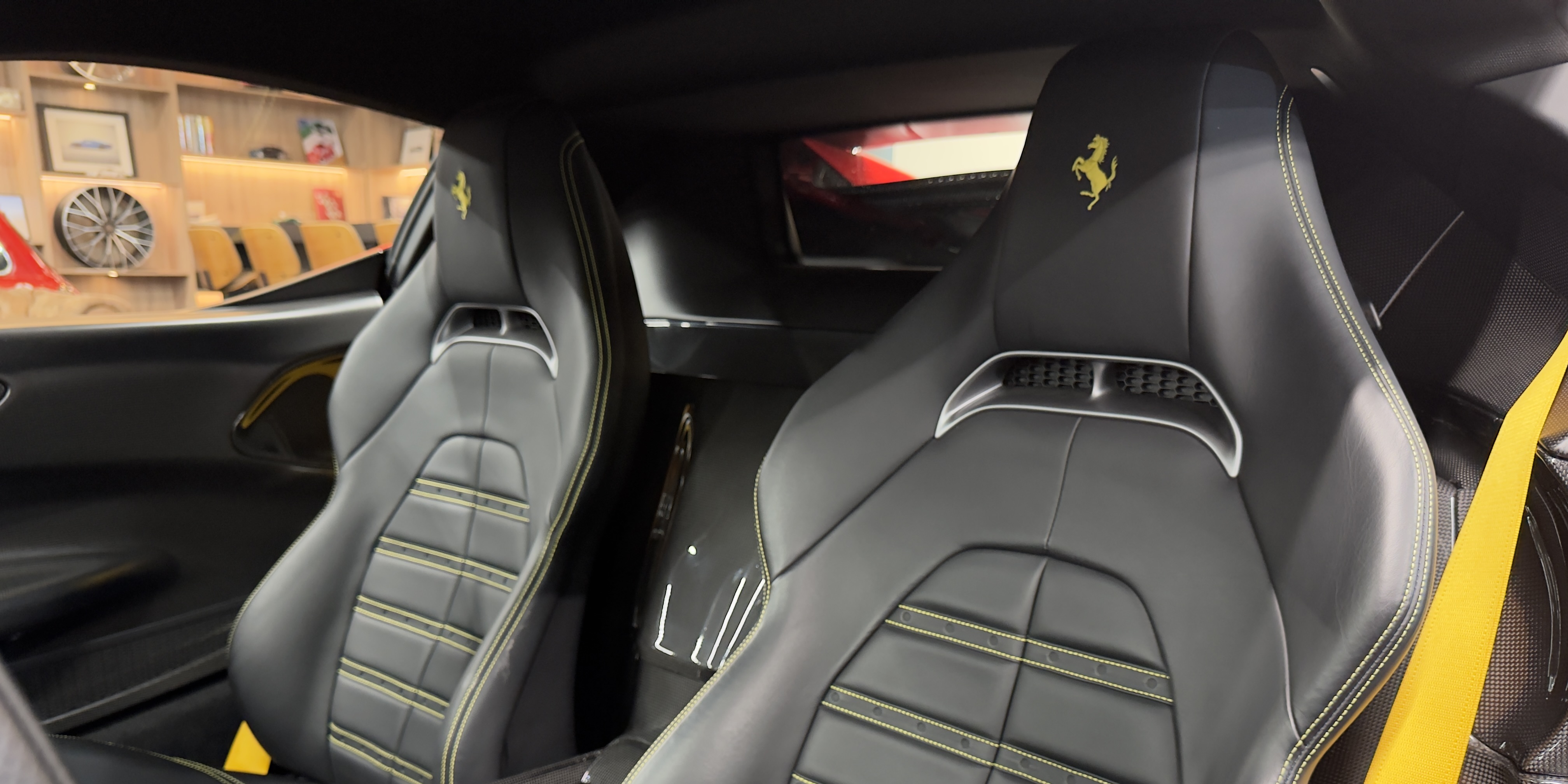 Ferrari SF90 "Assetto Fiorano"