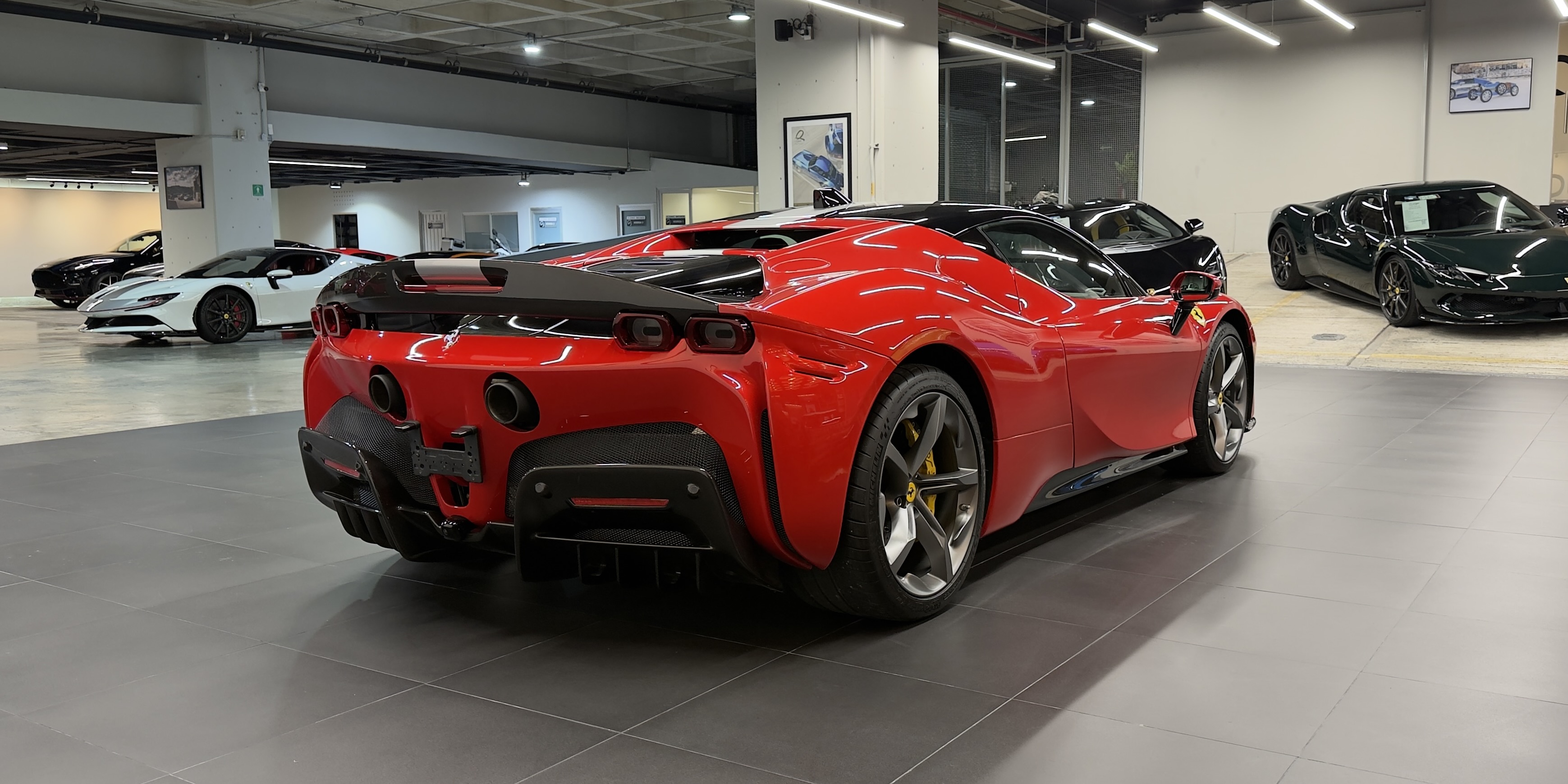 Ferrari SF90 "Assetto Fiorano"