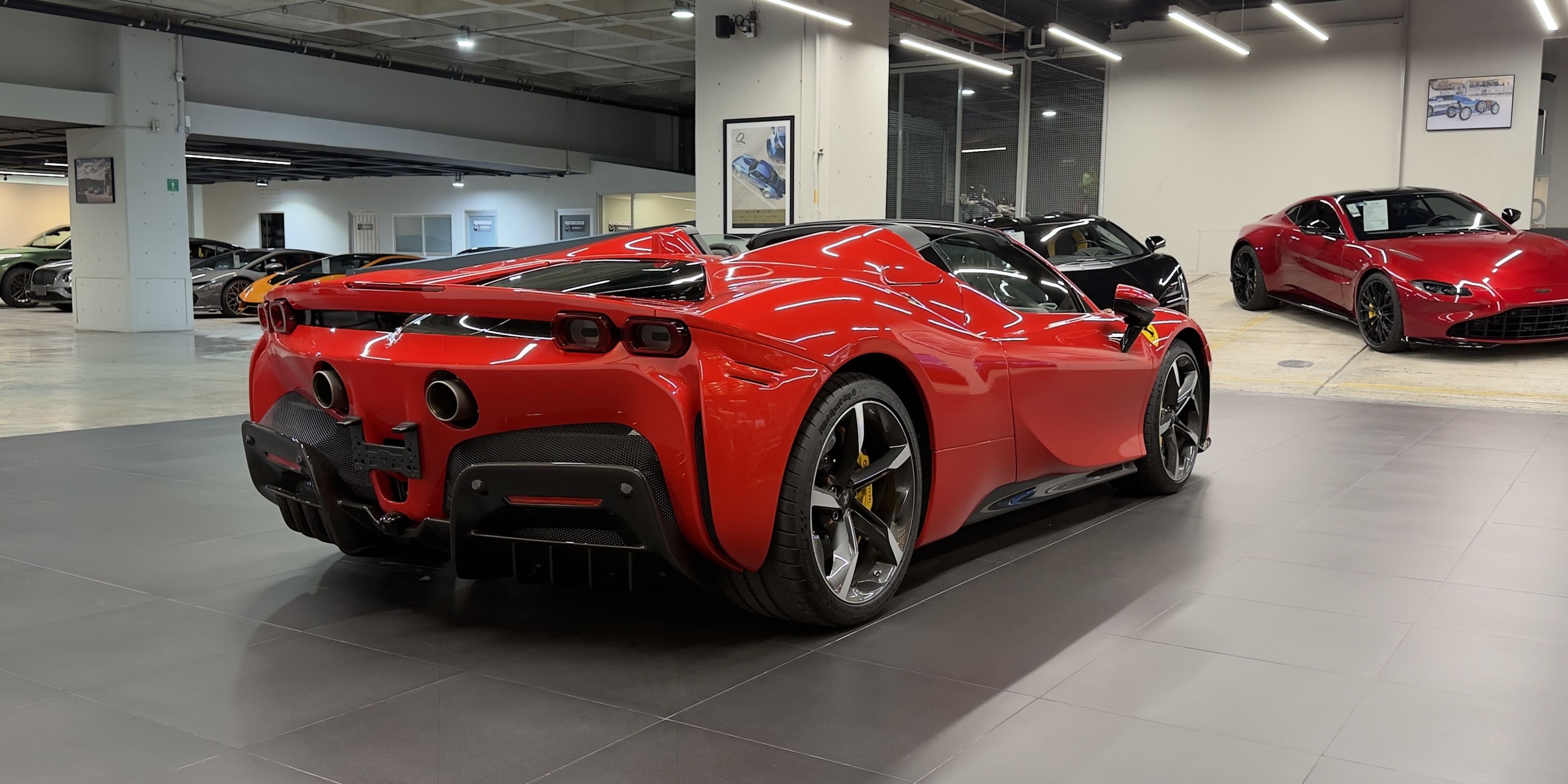 Ferrari SF90 Spider