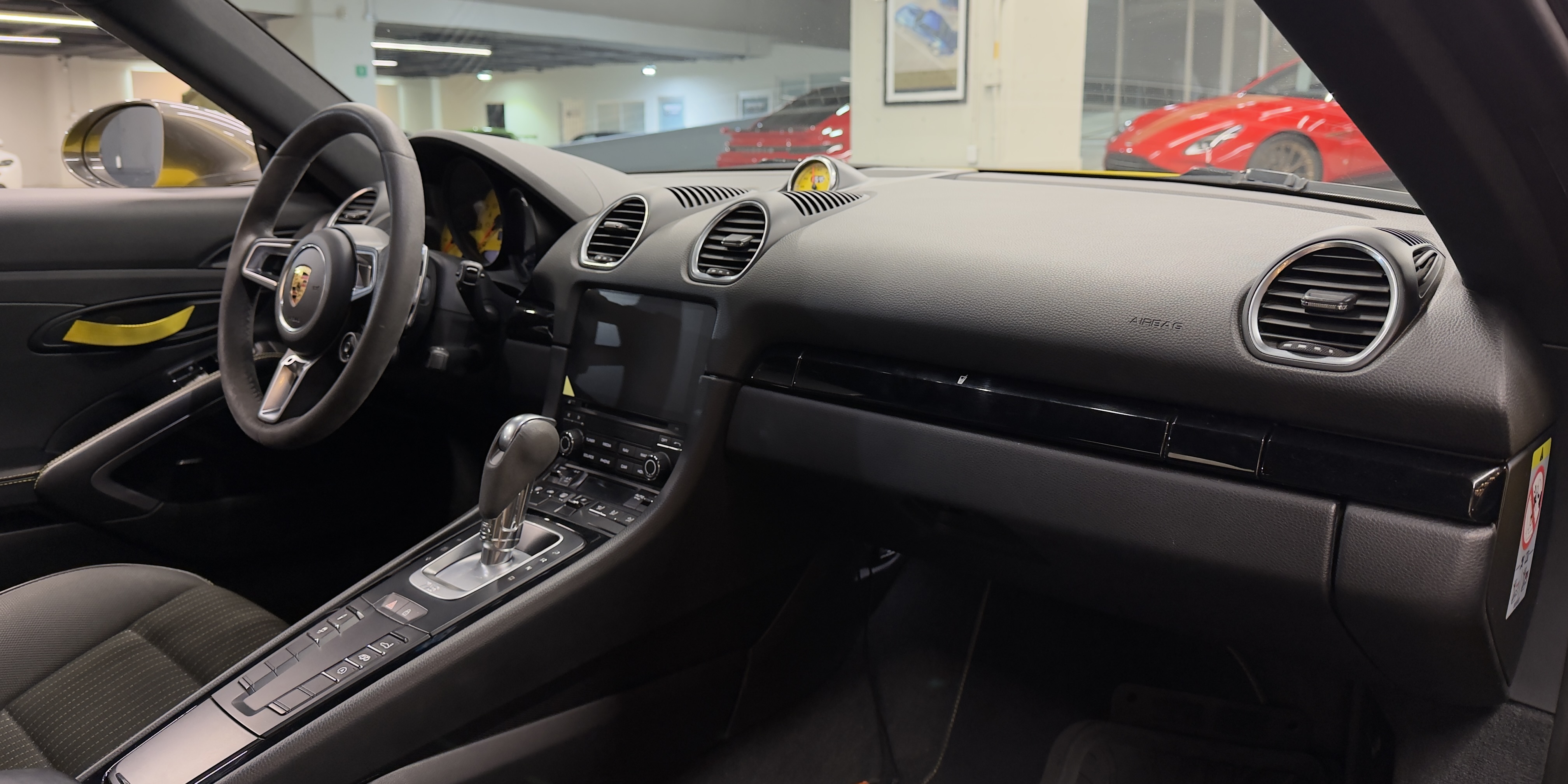 Porsche Cayman T
