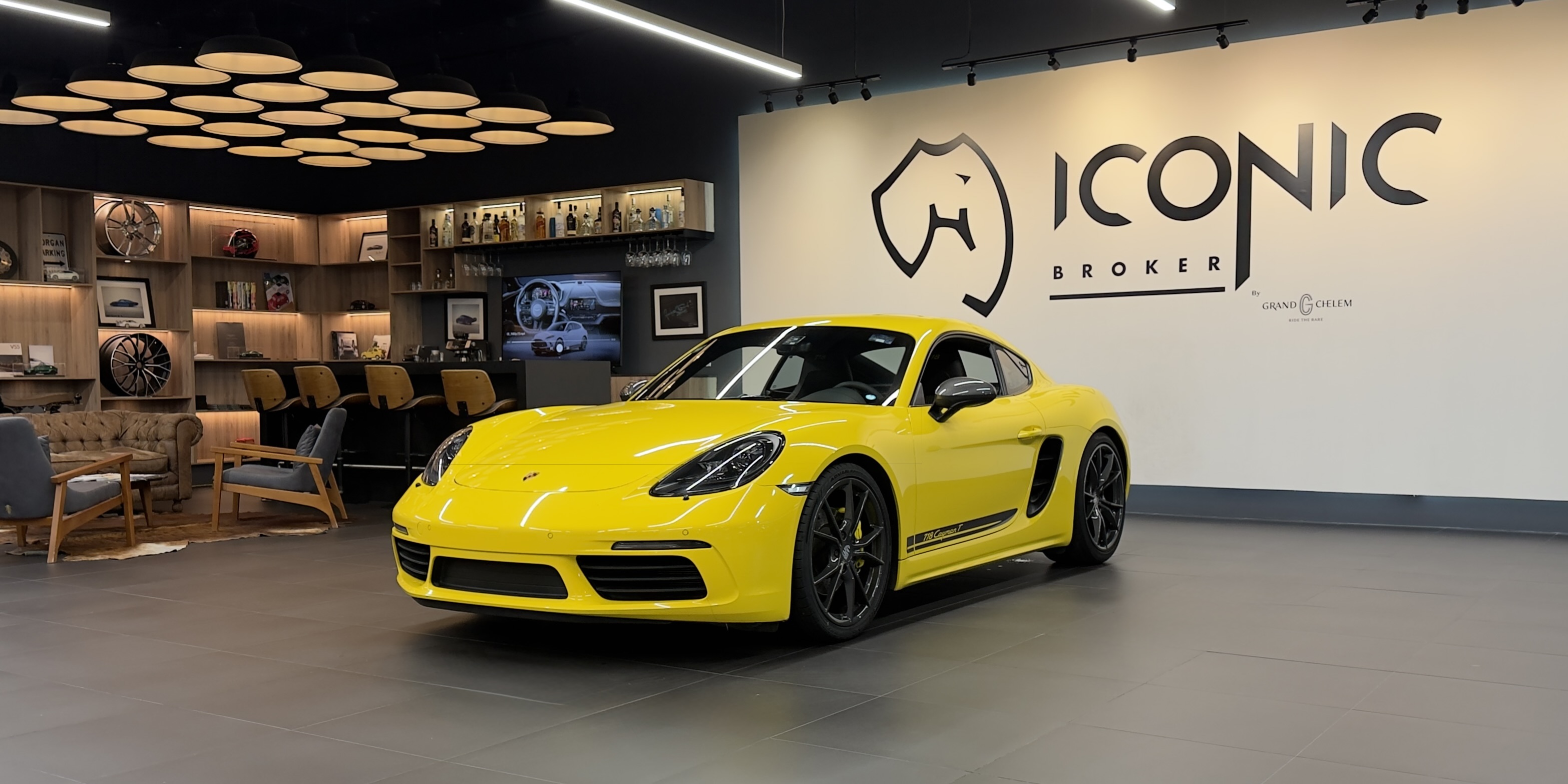 Porsche Cayman T