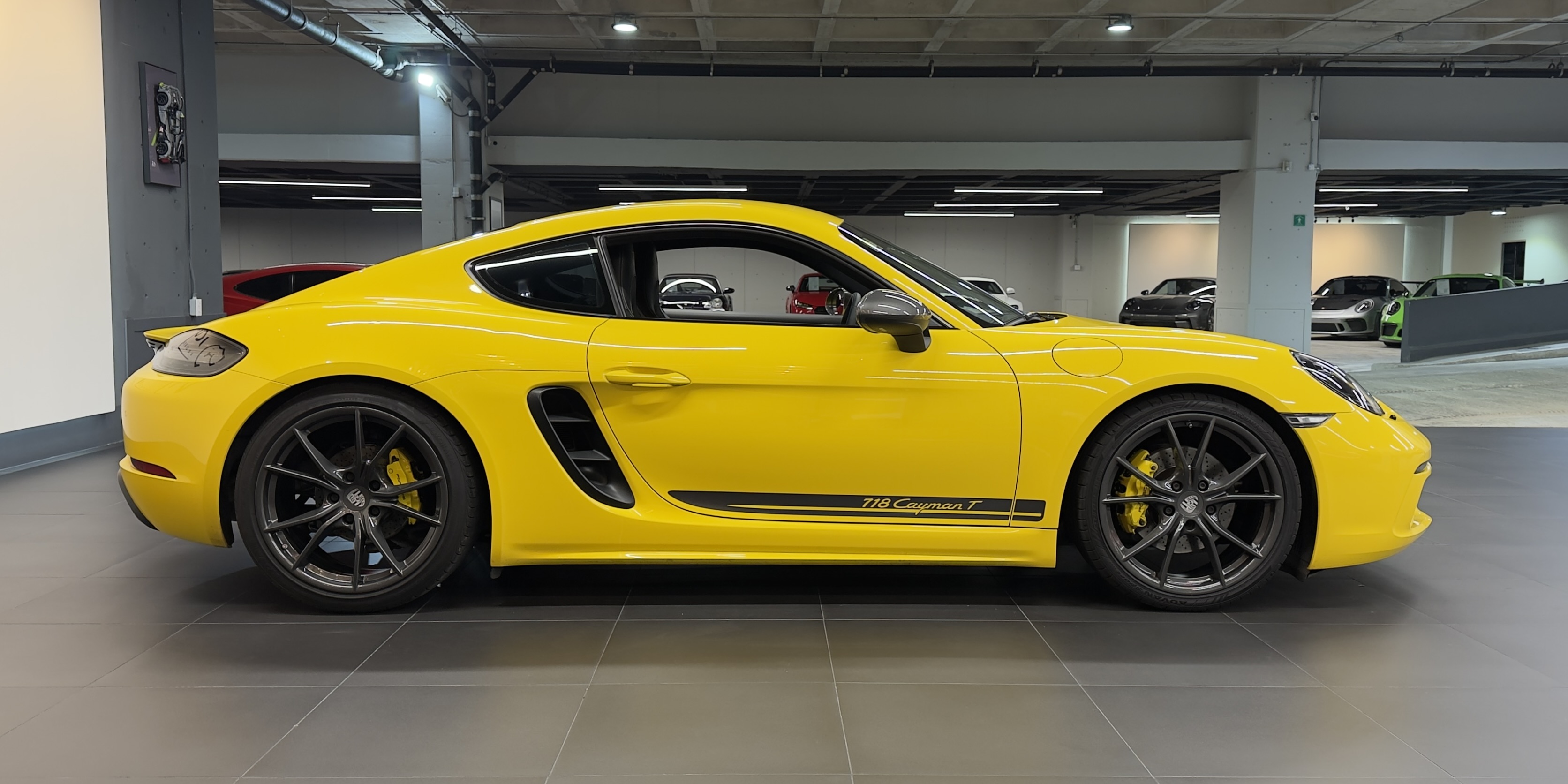 Porsche Cayman T