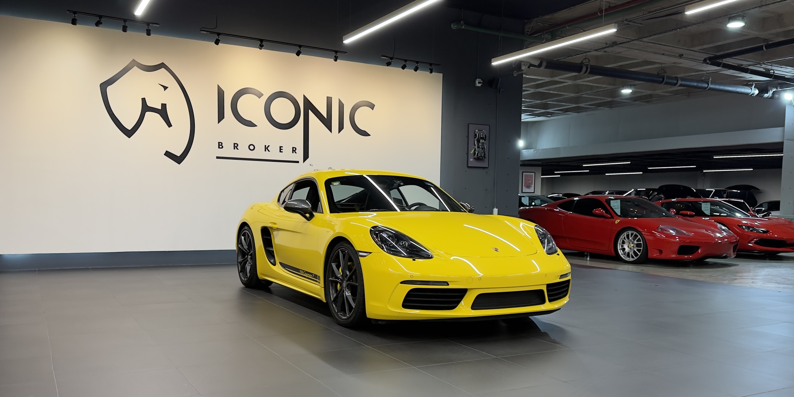 Porsche Cayman T
