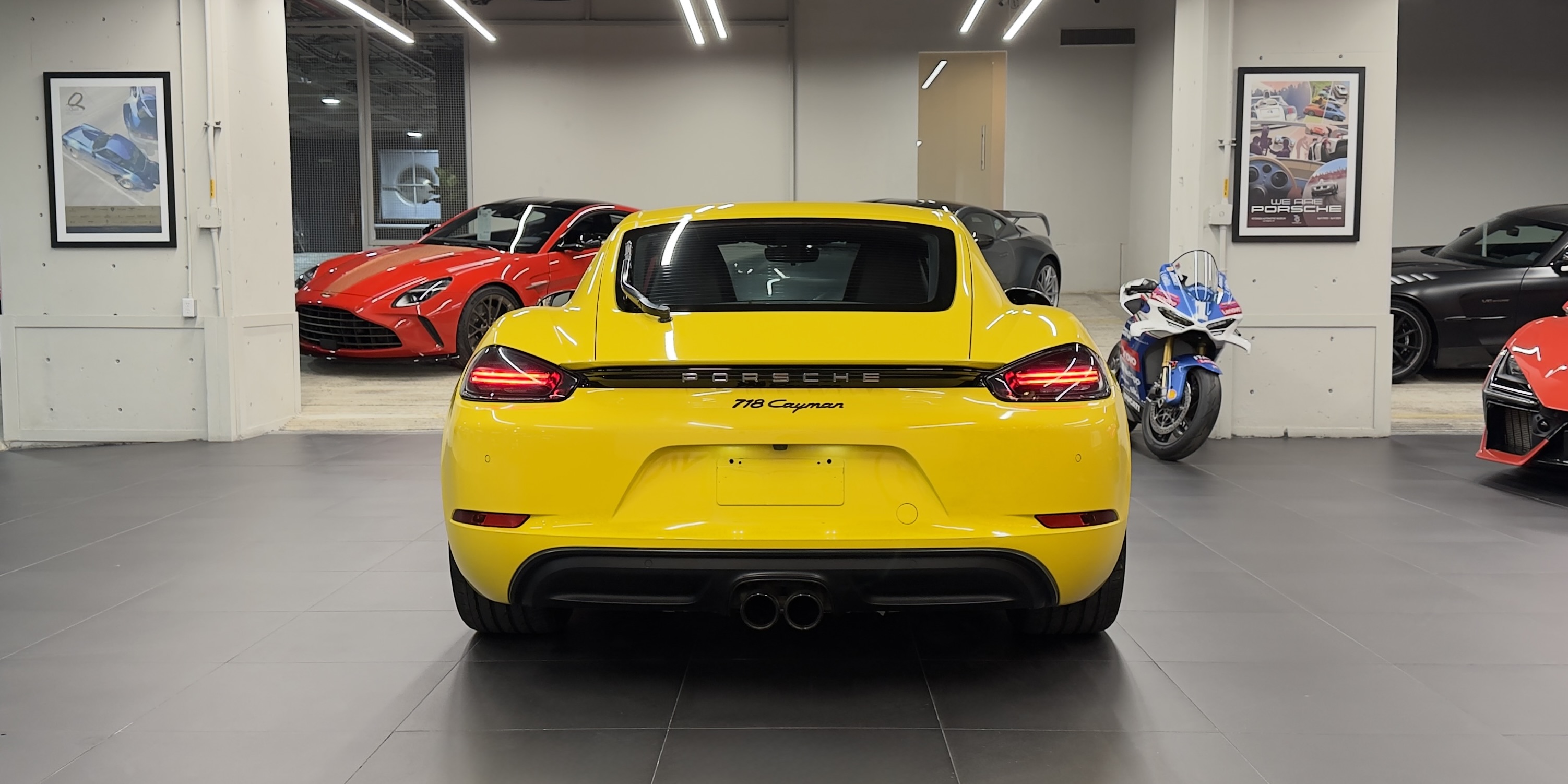 Porsche Cayman T