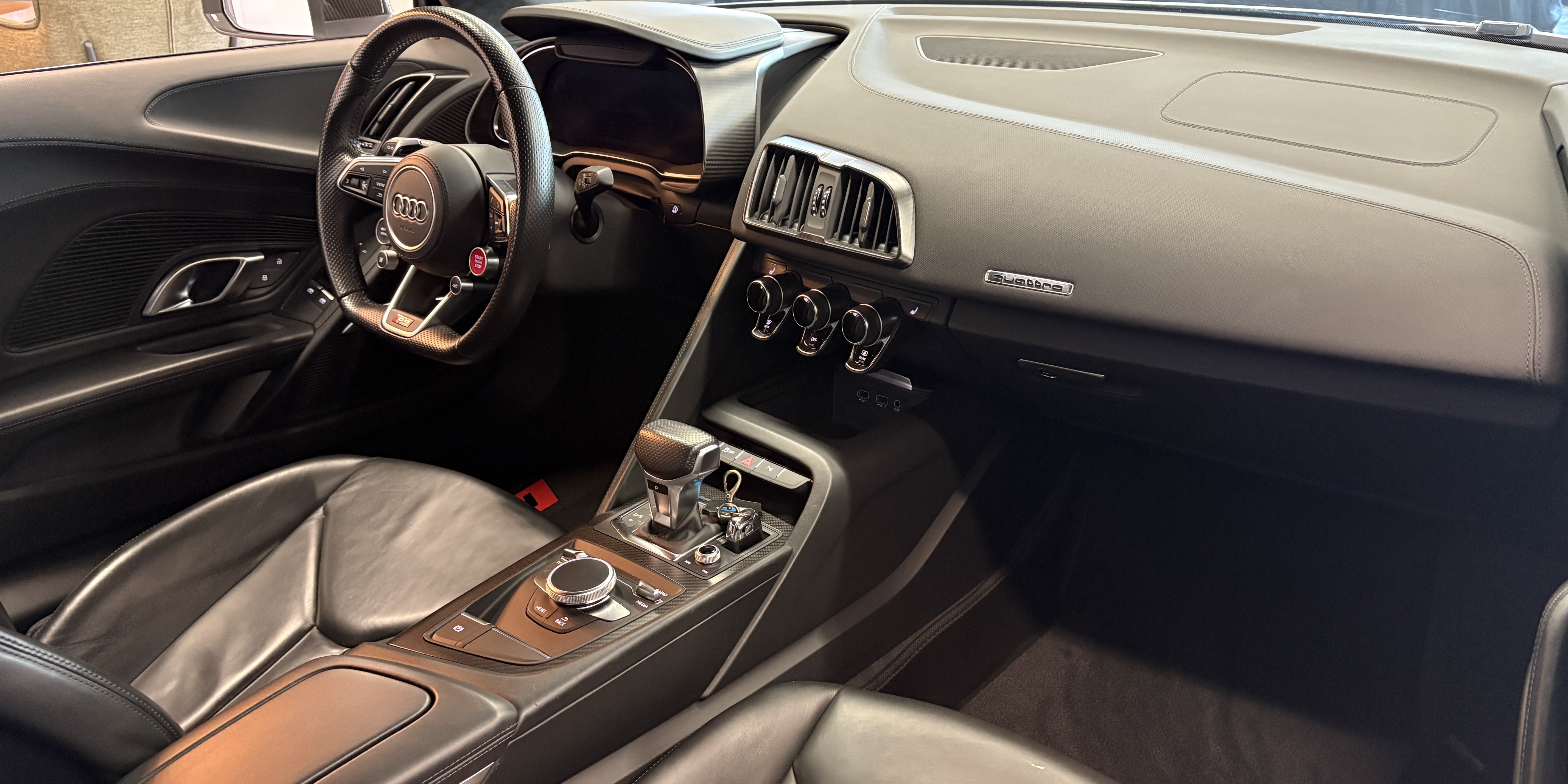 Audi R8 V10 Plus