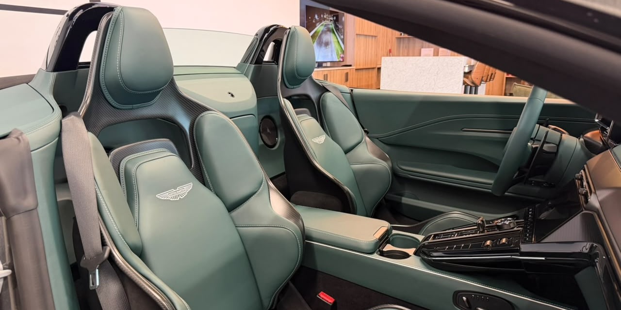 Aston Martin Vantage Roadster
