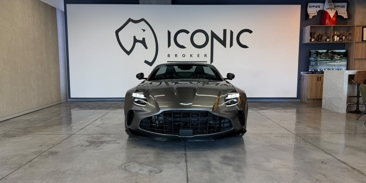 Aston Martin Vantage Roadster