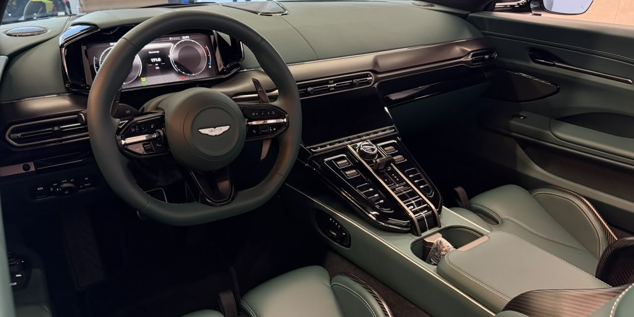 Aston Martin Vantage Roadster