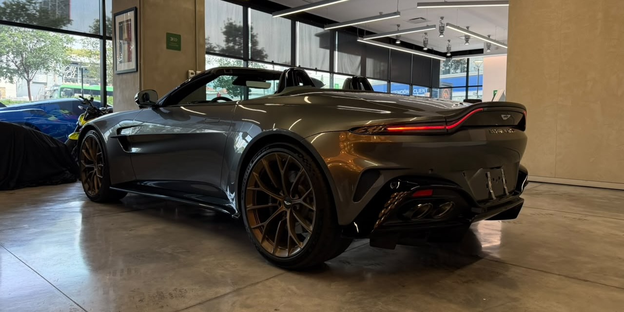 Aston Martin Vantage Roadster
