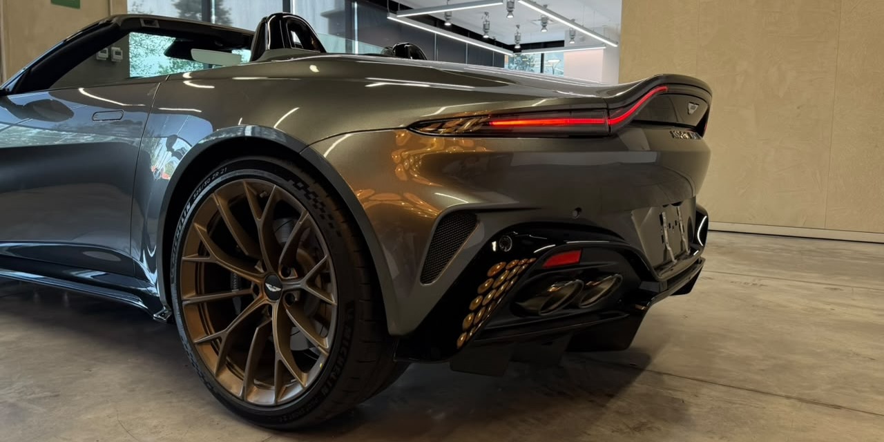 Aston Martin Vantage Roadster